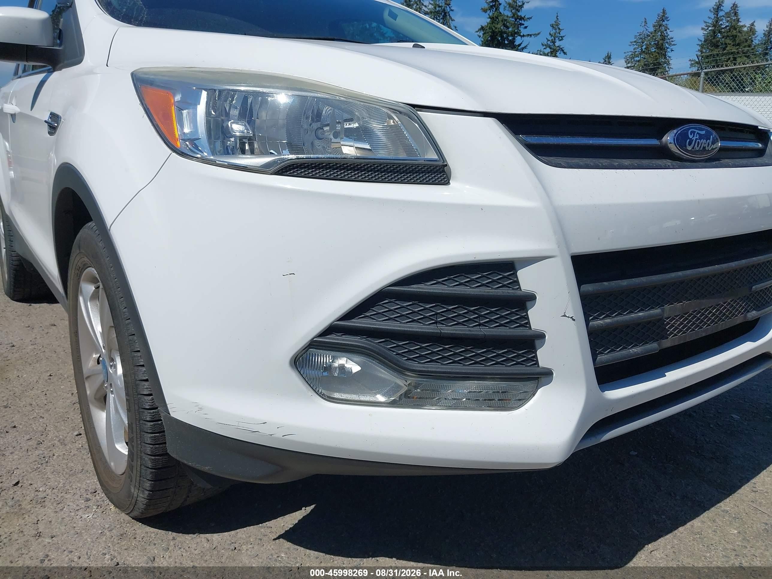 2013 Ford Escape Se Белый vin: 1FMCU9GX8DUB64731