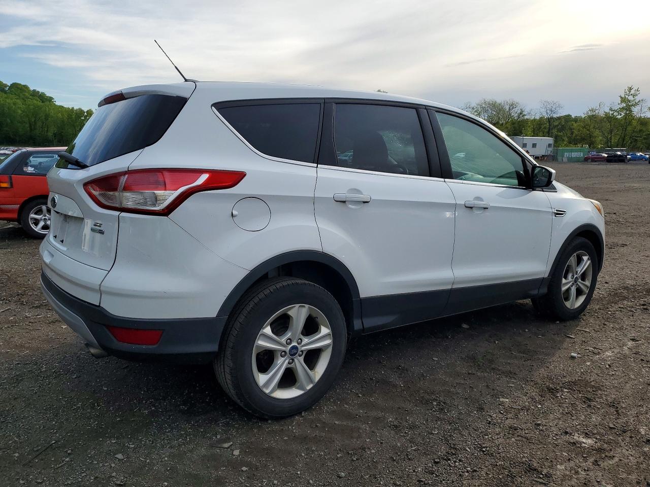 2014 Ford Escape White vin: 1FMCU9GX8EUB65458