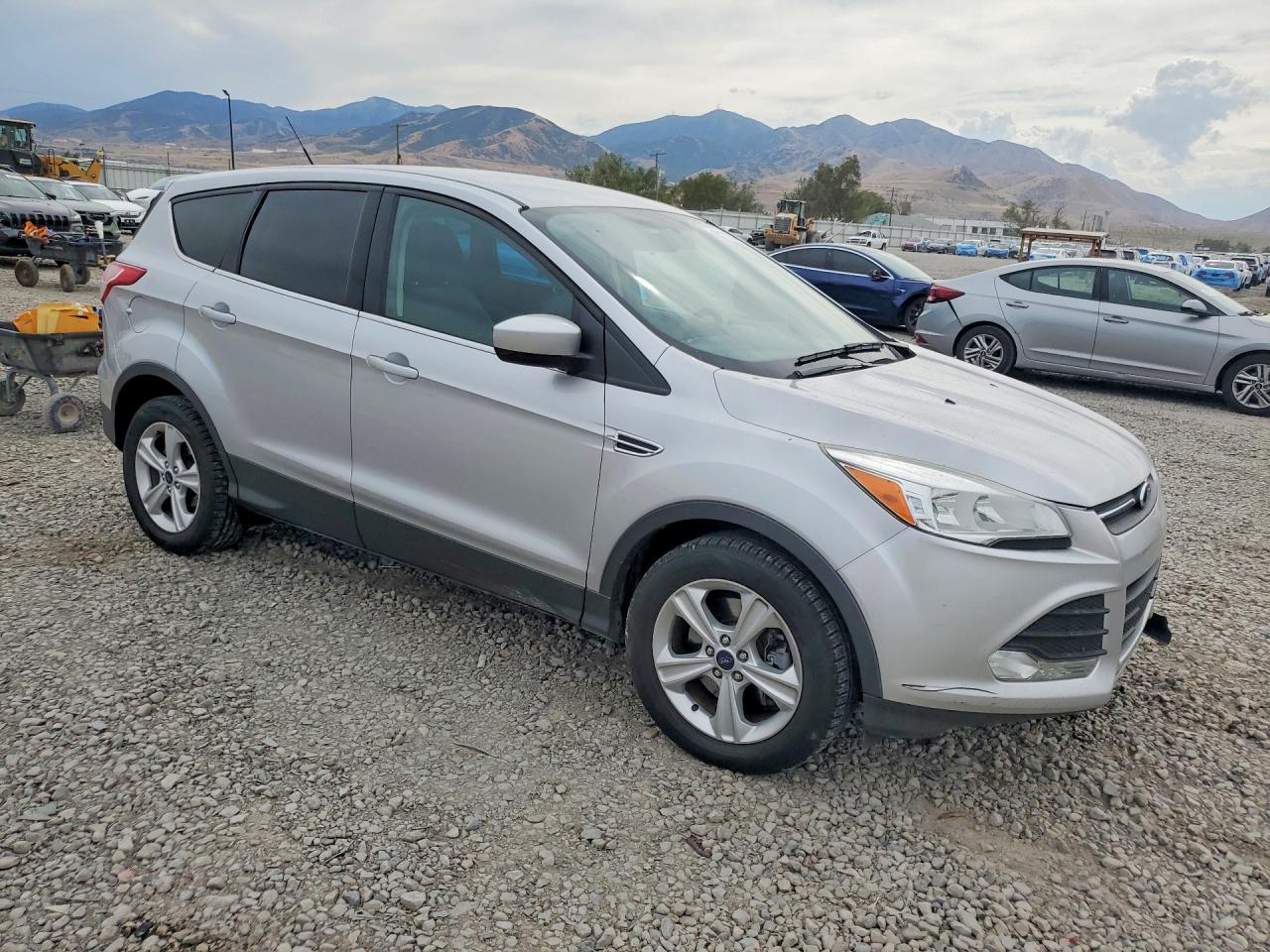2014 Ford Escape Se Серебряный vin: 1FMCU9GX8EUC75765
