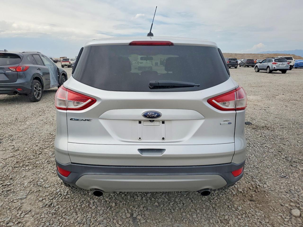 2014 Ford Escape Se Серебряный vin: 1FMCU9GX8EUC75765
