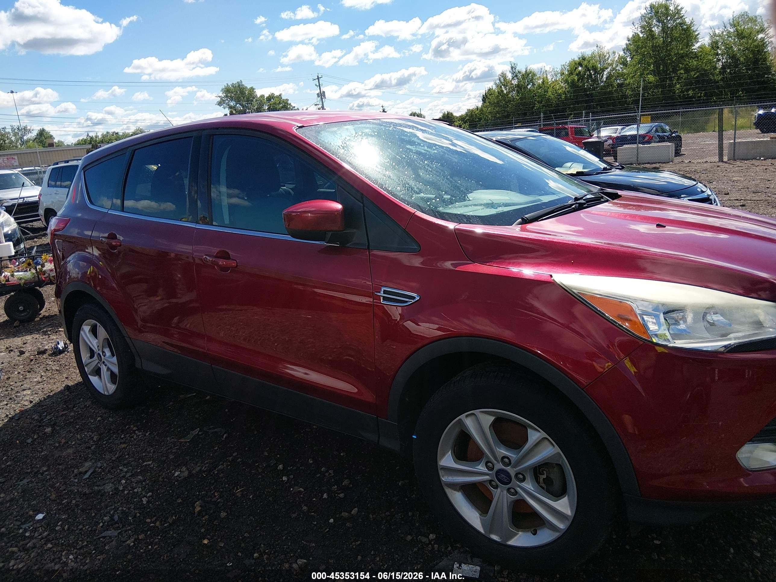 2014 Ford Escape Se Red vin: 1FMCU9GX8EUD08375