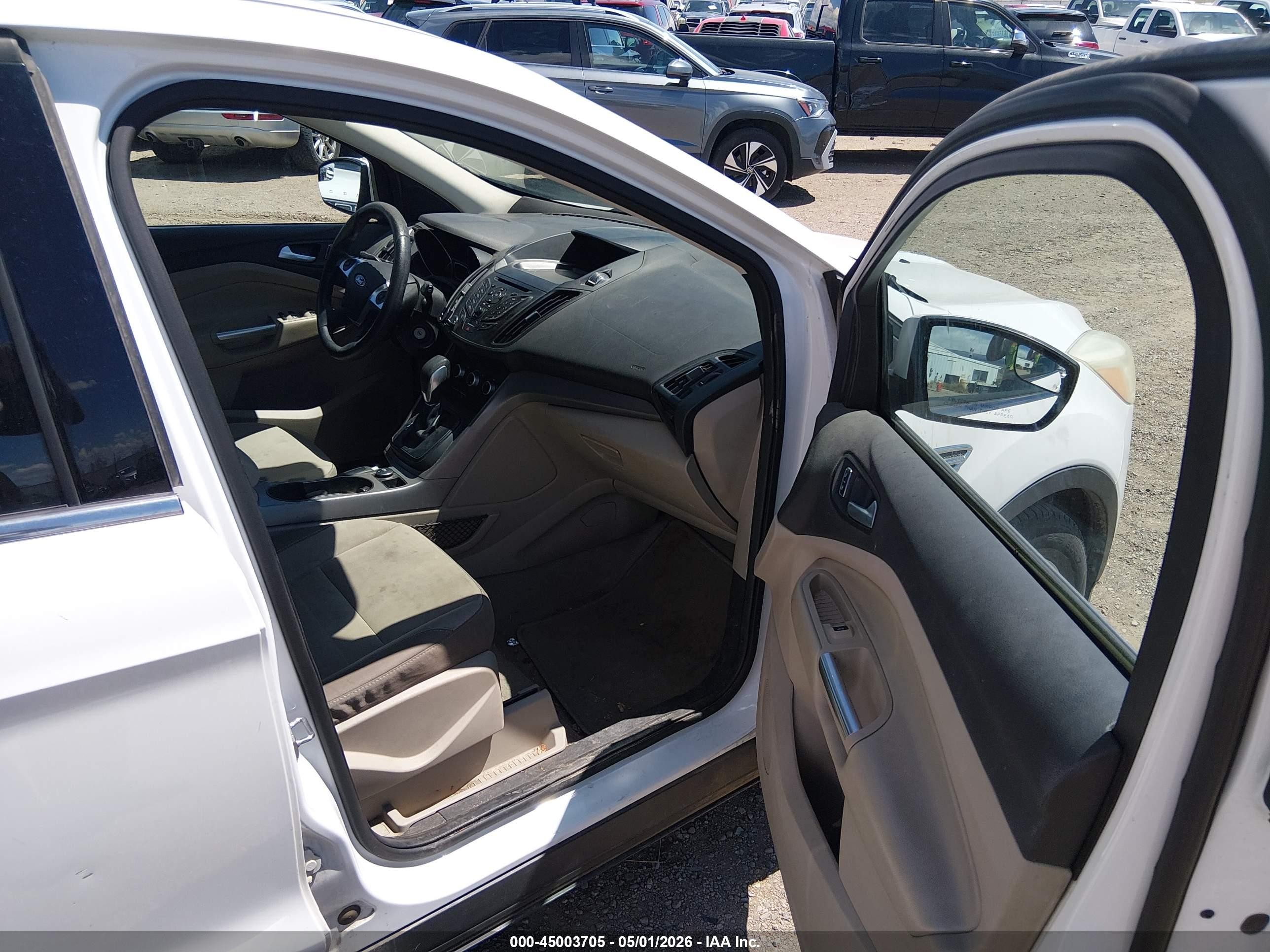 2014 Ford Escape Se Белый vin: 1FMCU9GX8EUD94335