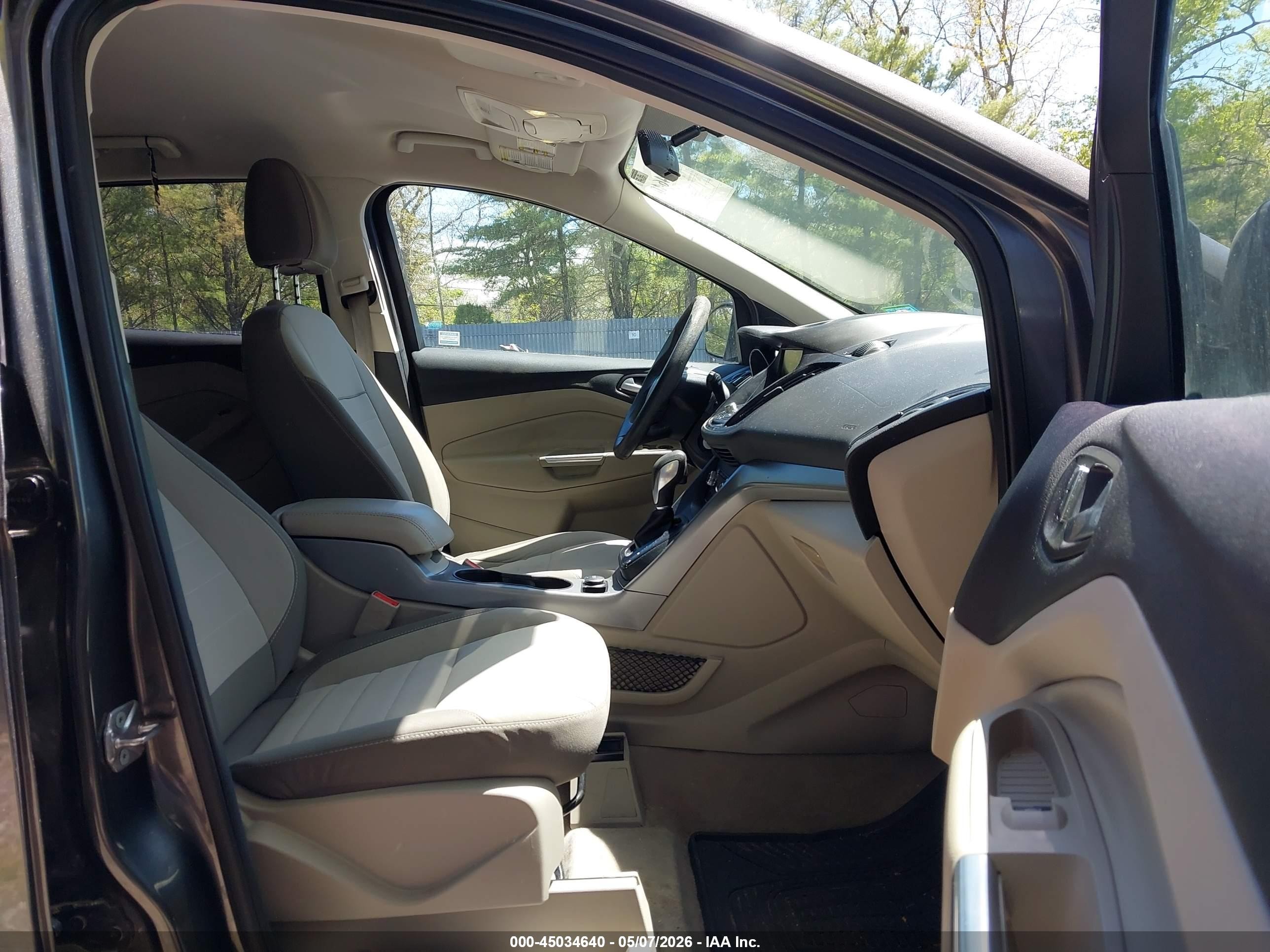 2015 Ford Escape Se Gray vin: 1FMCU9GX8FUA02116