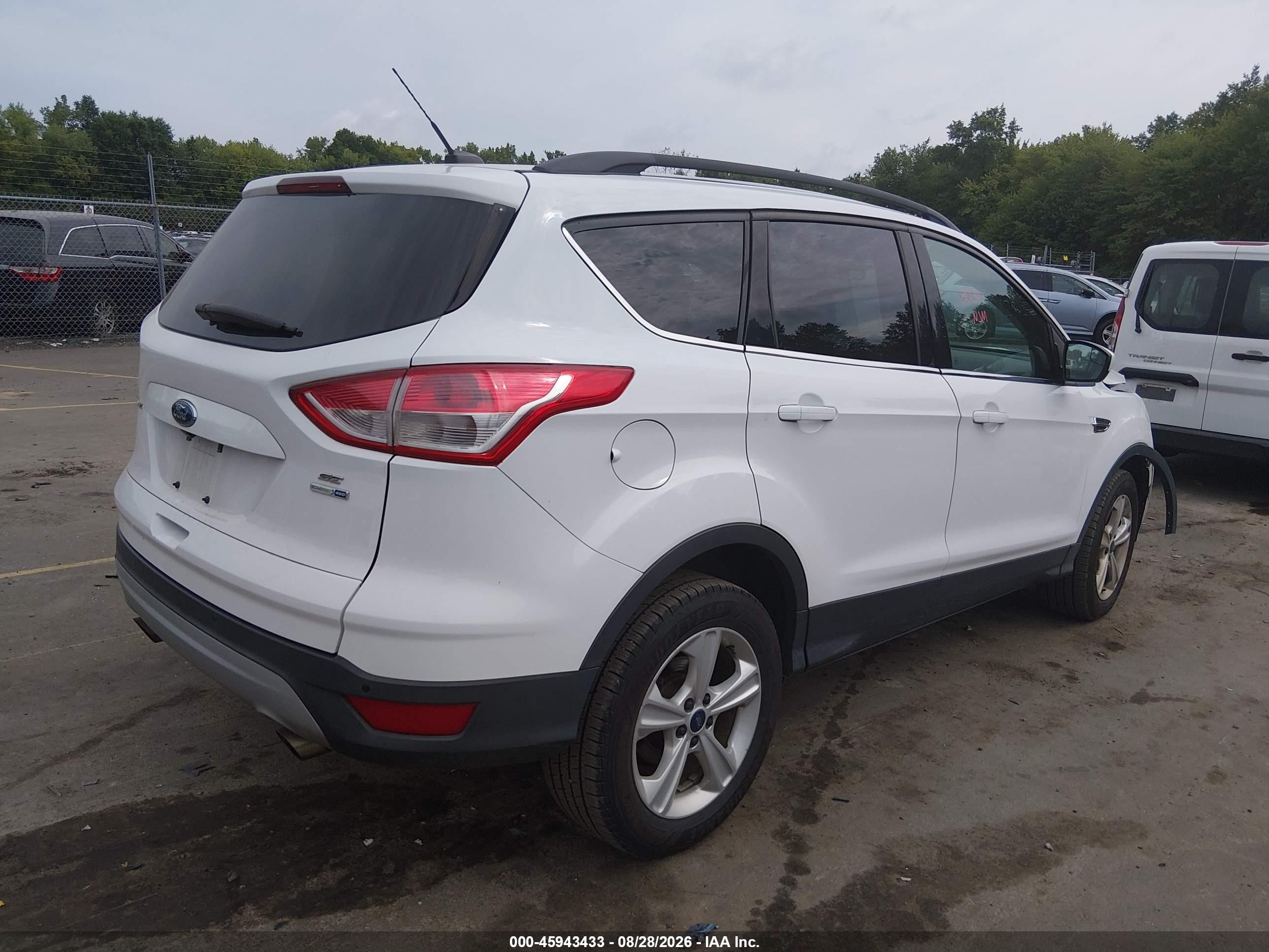 2015 Ford Escape Se White vin: 1FMCU9GX8FUA21278
