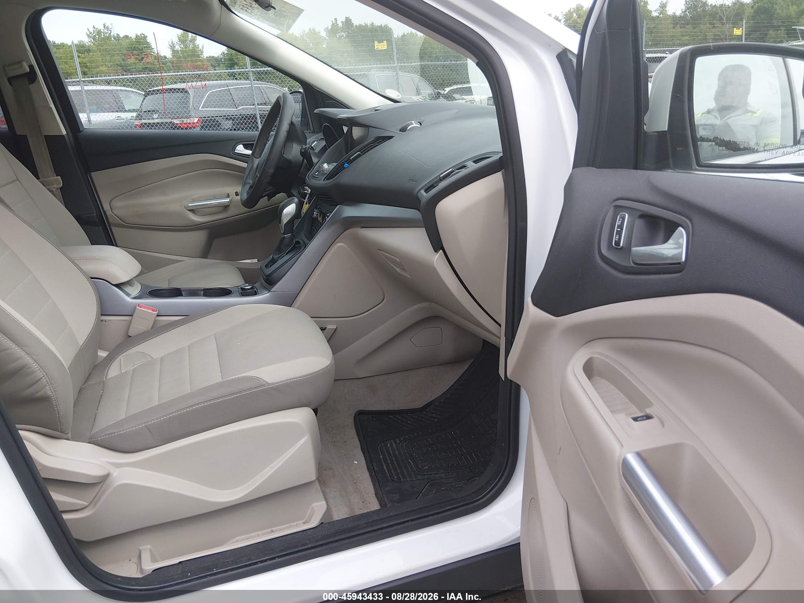 2015 Ford Escape Se White vin: 1FMCU9GX8FUA21278