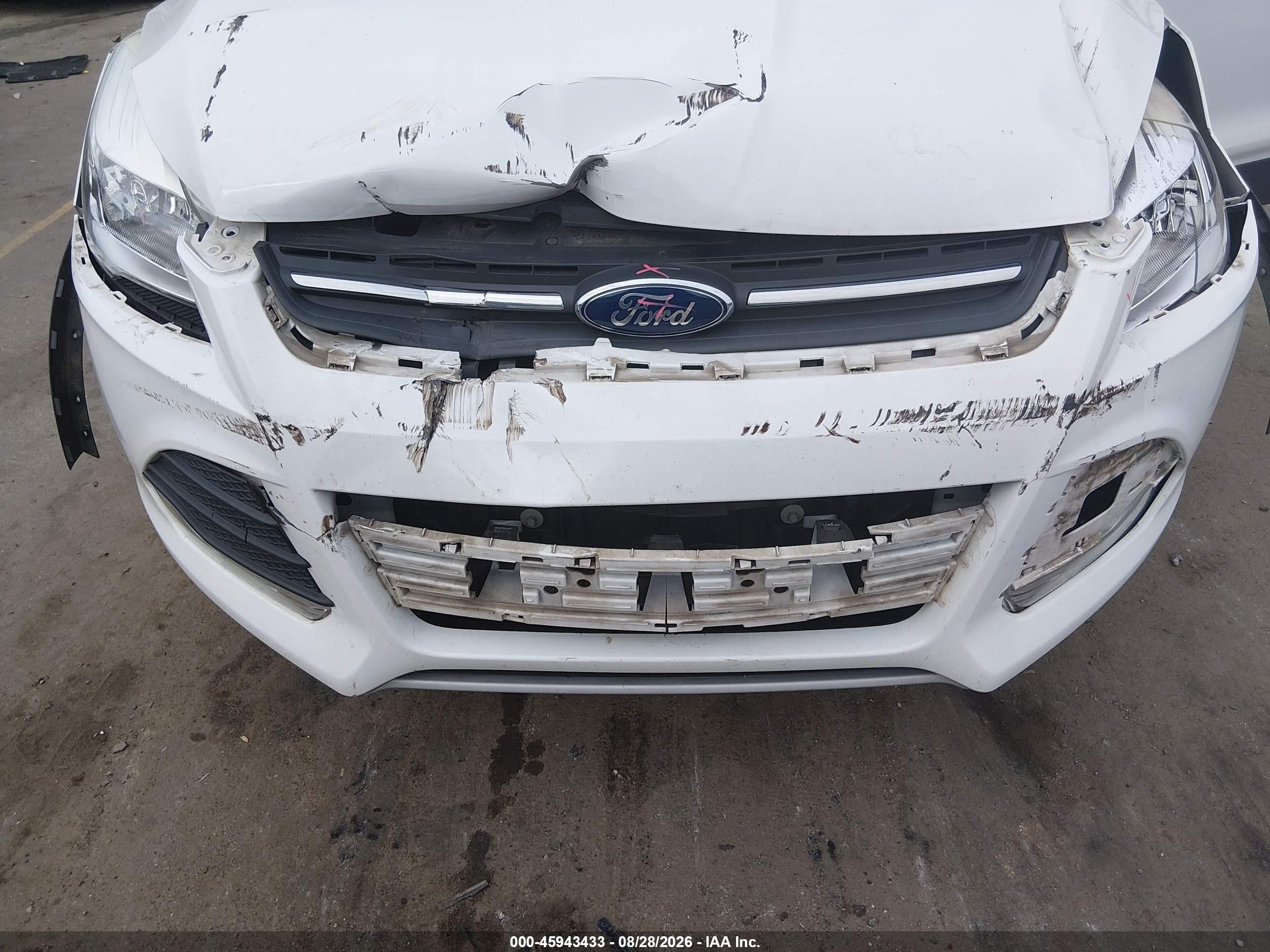 2015 Ford Escape Se White vin: 1FMCU9GX8FUA21278