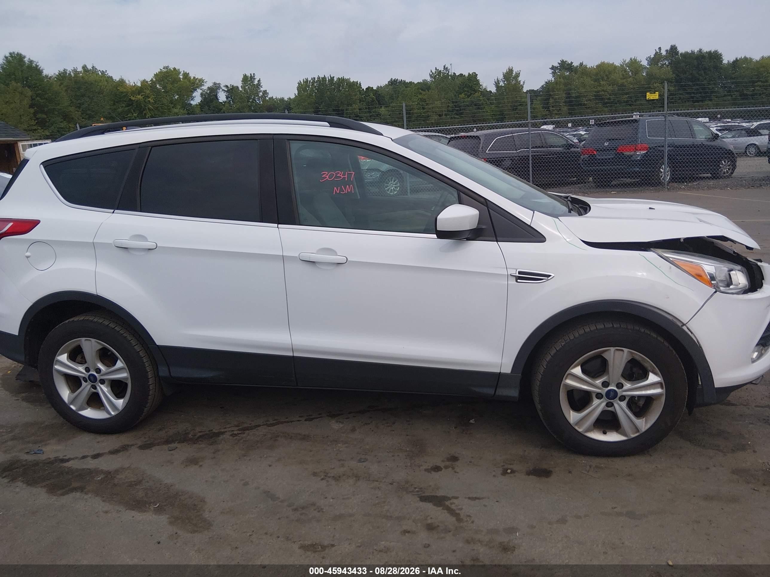 2015 Ford Escape Se White vin: 1FMCU9GX8FUA21278