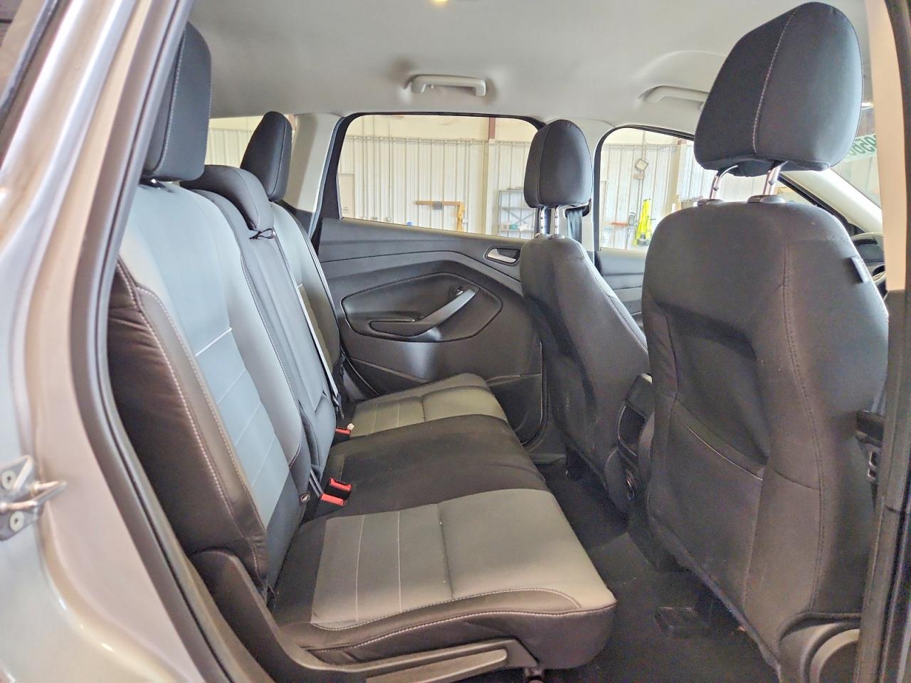 2015 Ford Escape Se Silver vin: 1FMCU9GX8FUA38369