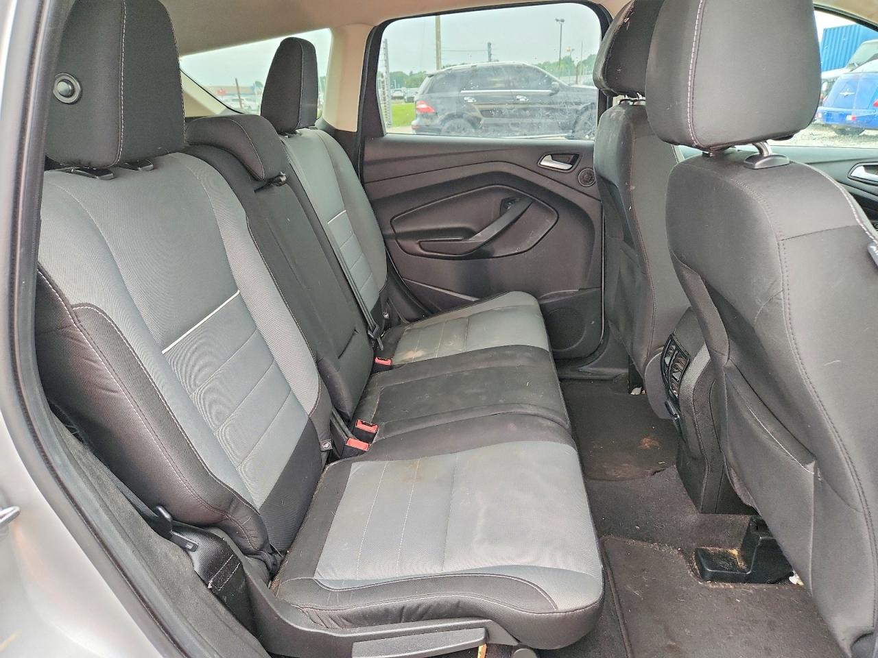 2015 Ford Escape Se Silver vin: 1FMCU9GX8FUA40137