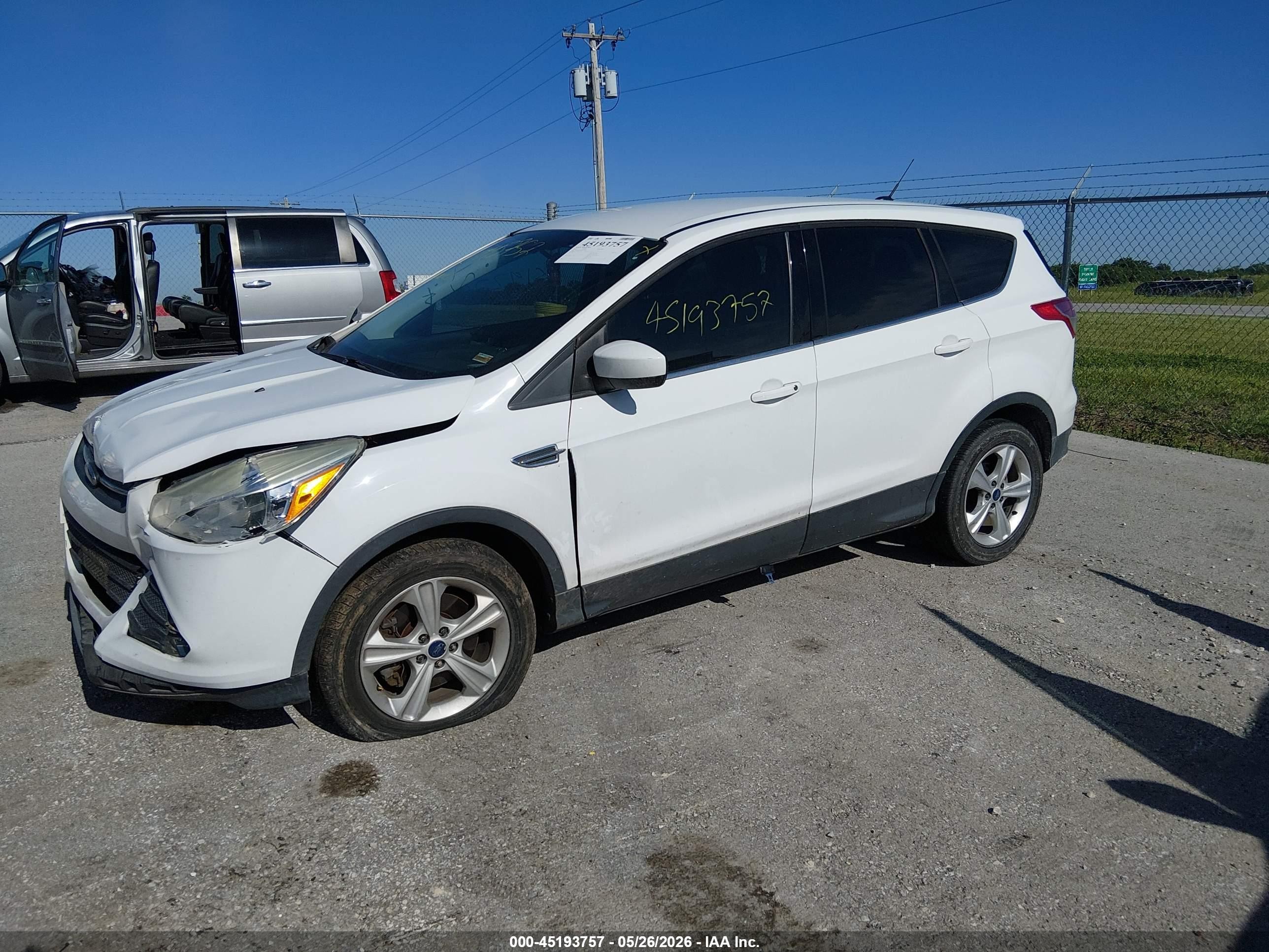 2015 Ford Escape Se White vin: 1FMCU9GX8FUC28530