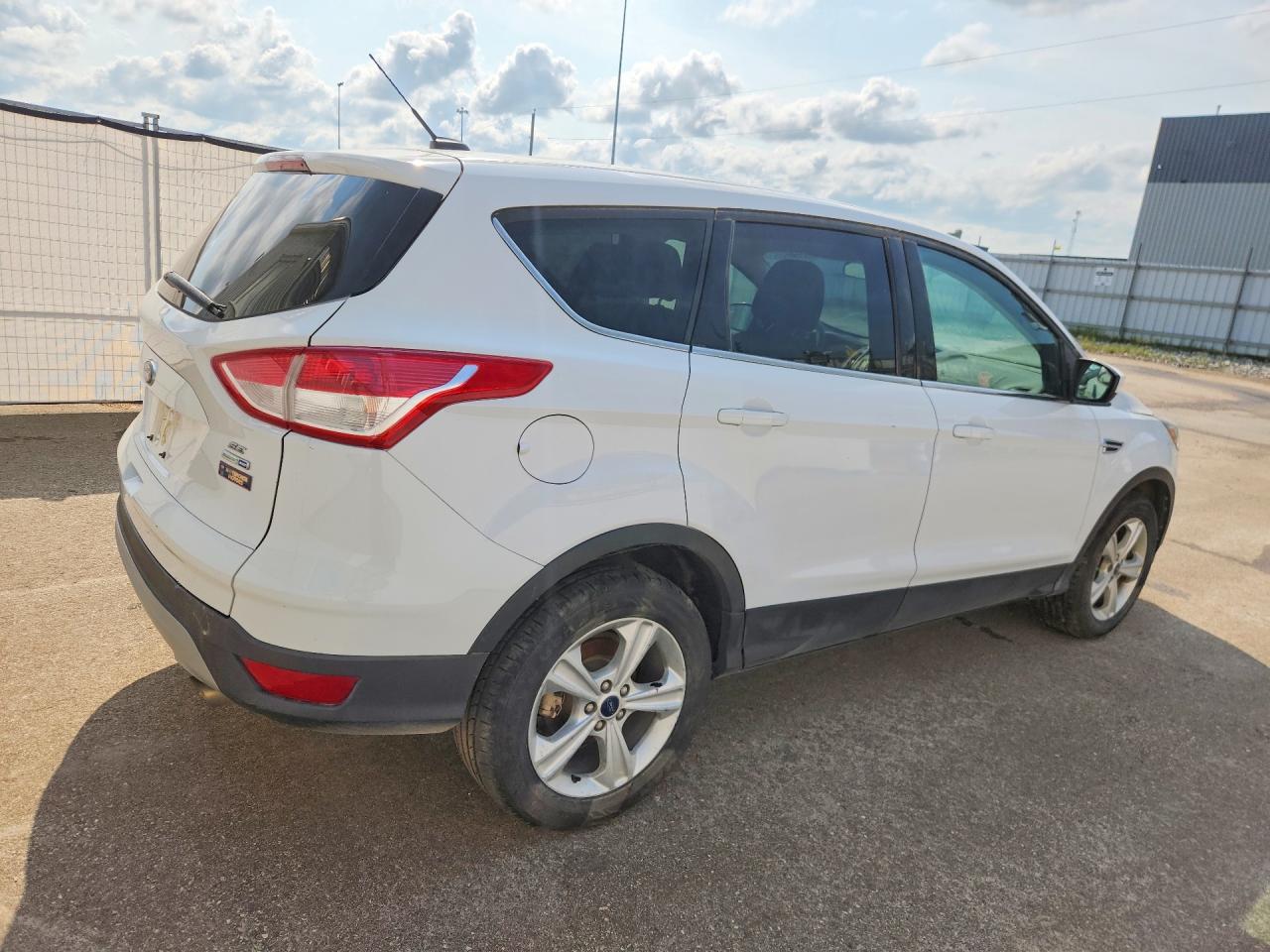 2014 Ford Escape Se White vin: 1FMCU9GX9EUB86772