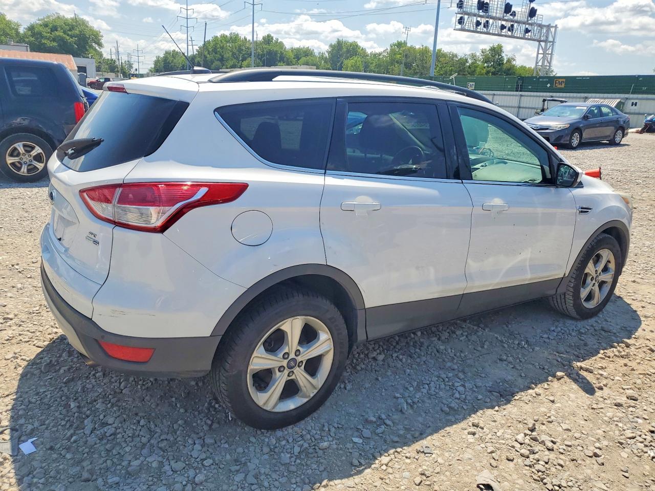 2014 Ford Escape Se White vin: 1FMCU9GX9EUB96038