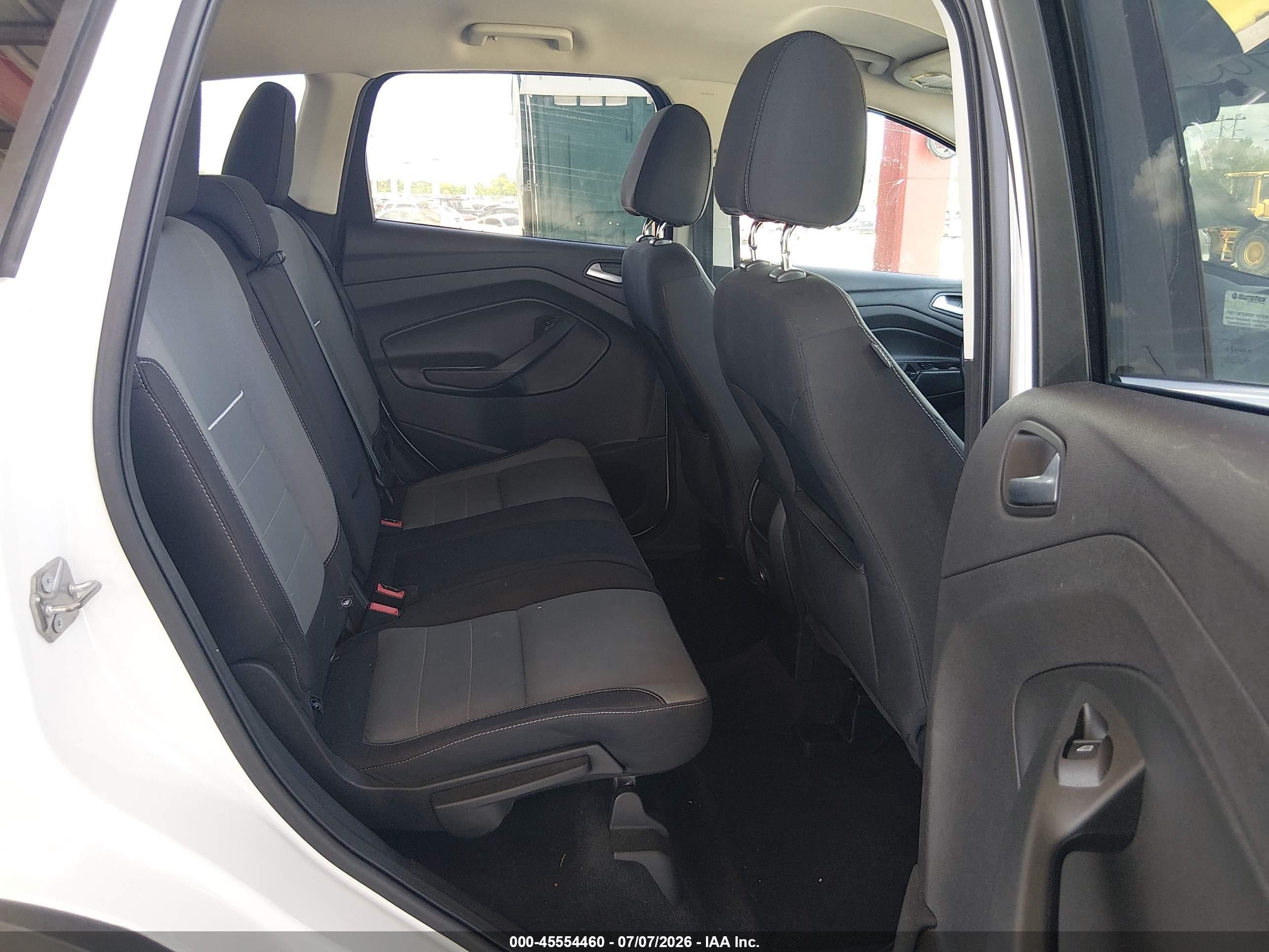 2015 Ford Escape Se White vin: 1FMCU9GX9FUB01771