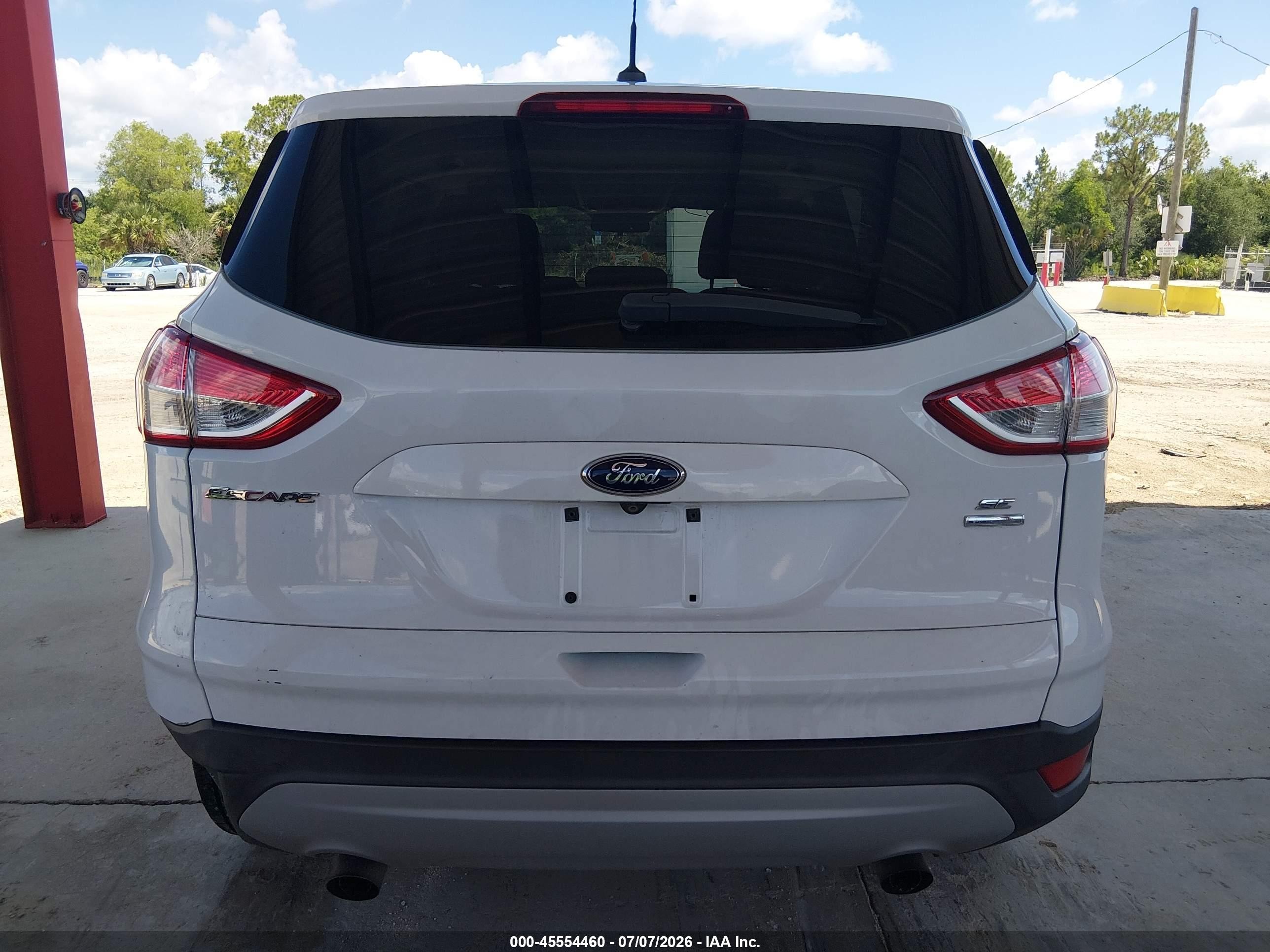 2015 Ford Escape Se White vin: 1FMCU9GX9FUB01771
