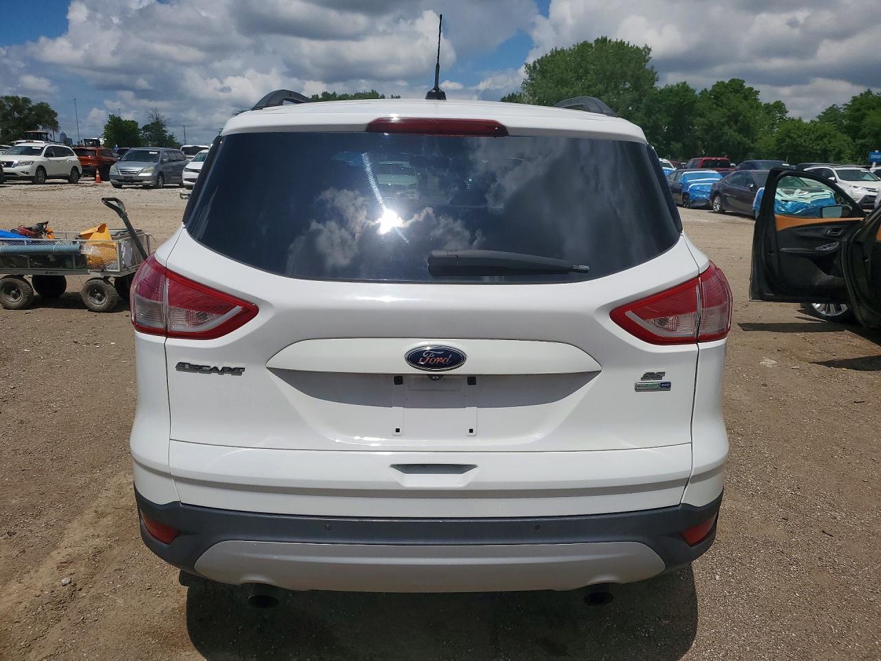 2015 Ford Escape Se White vin: 1FMCU9GX9FUB09031