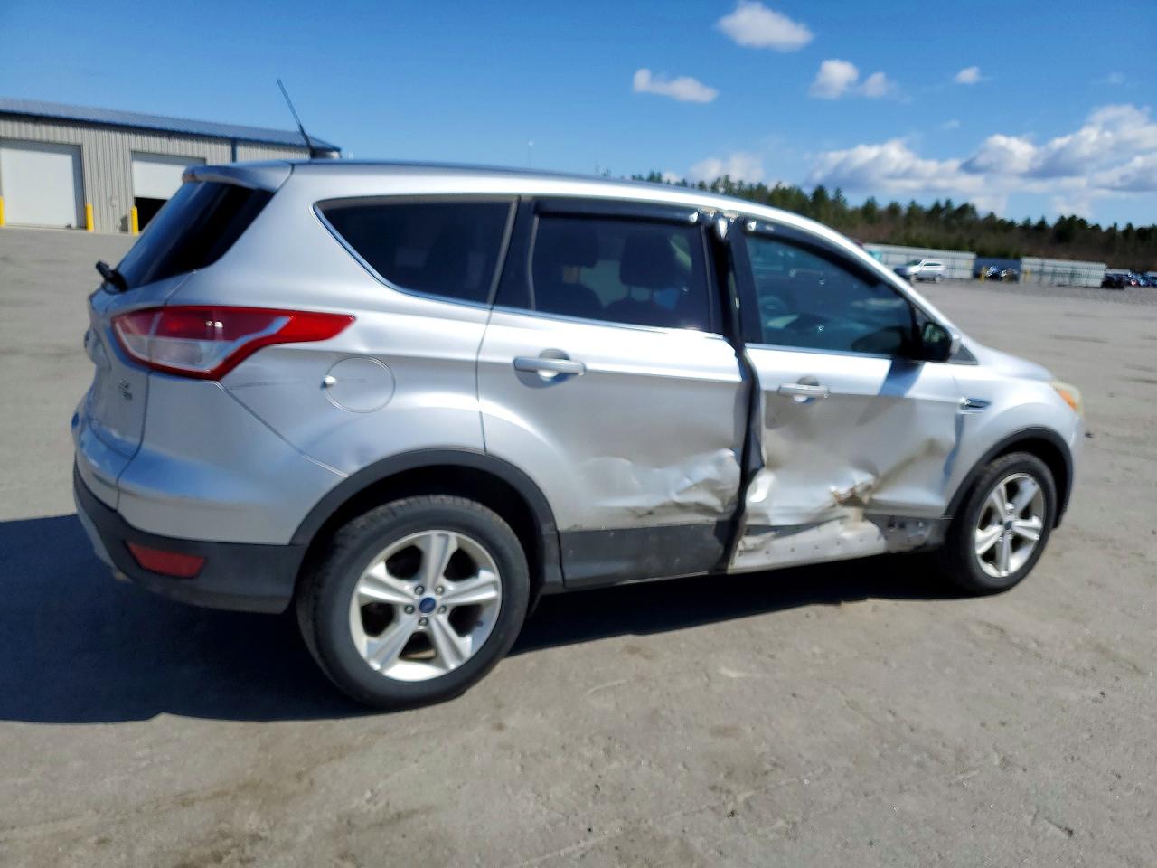2015 Ford Escape Se Серебряный vin: 1FMCU9GX9FUB15251