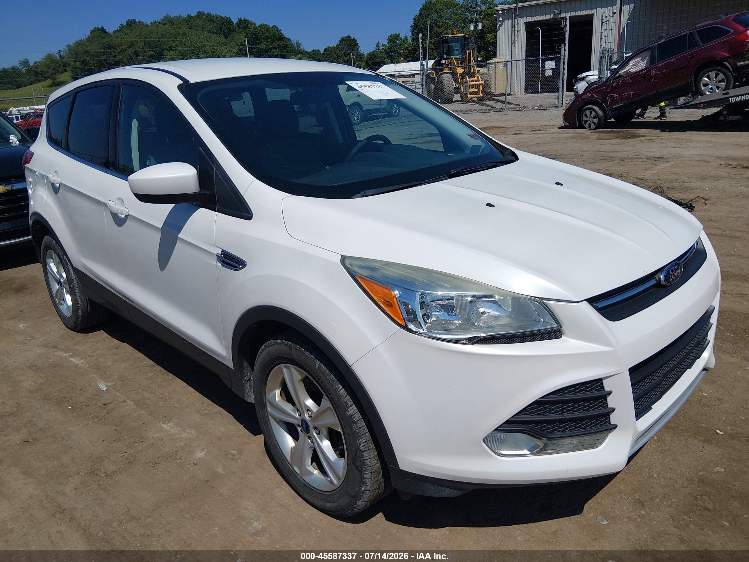 2015 Ford Escape Se White vin: 1FMCU9GX9FUB47391