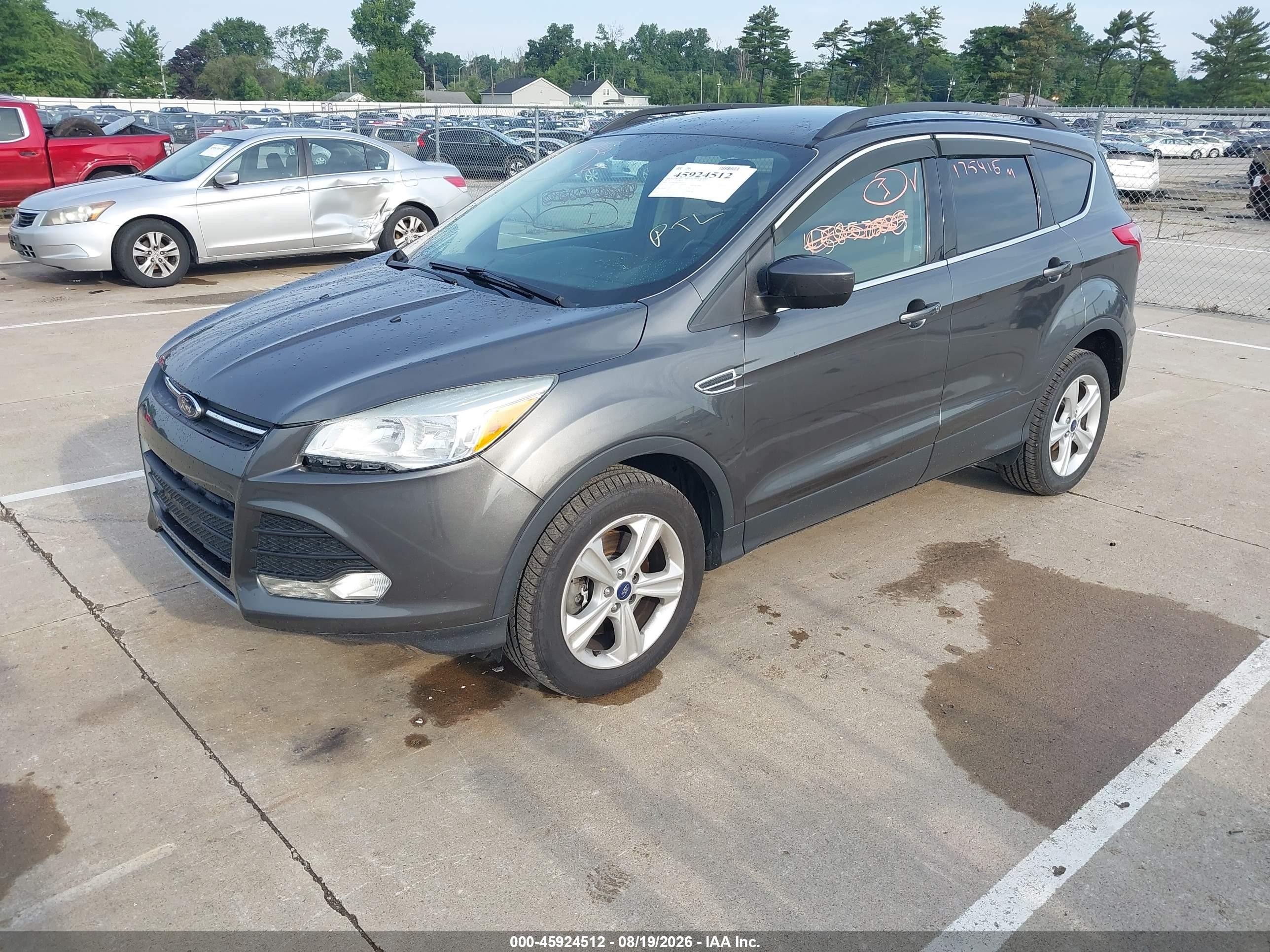 2015 Ford Escape Se Серый vin: 1FMCU9GX9FUB80343