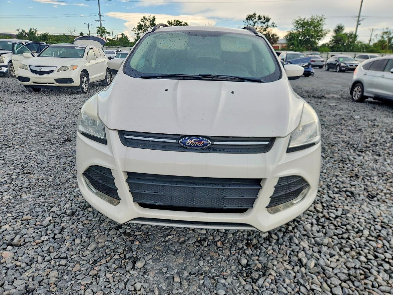 2013 Ford Escape Se White vin: 1FMCU9GXXDUA82807