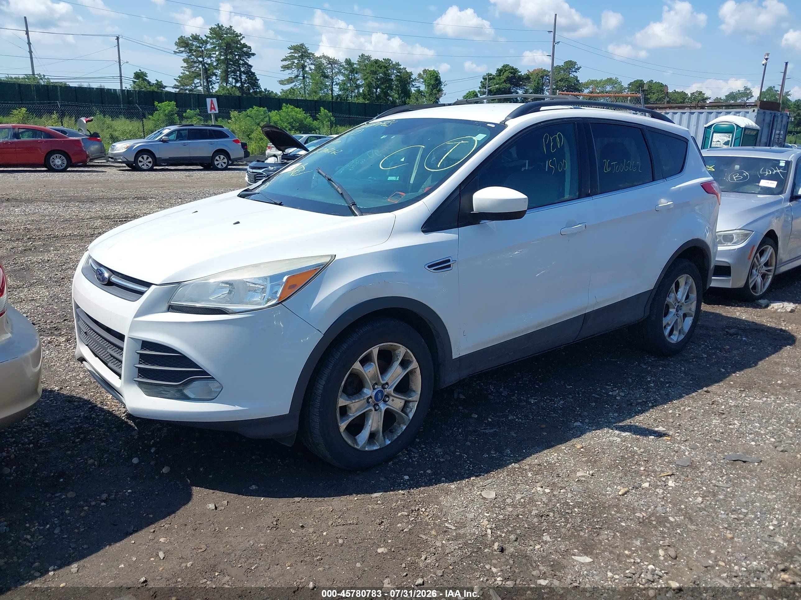 2013 Ford Escape Se Белый vin: 1FMCU9GXXDUC82957