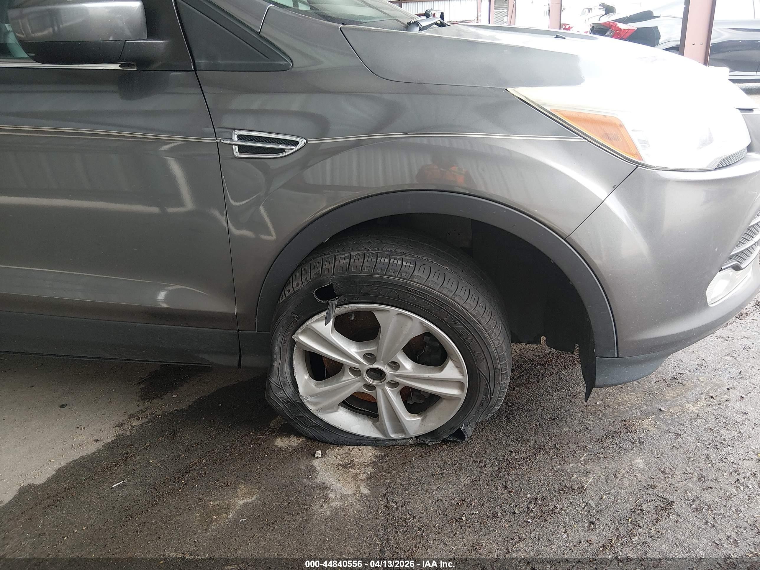 2013 Ford Escape Se Gray vin: 1FMCU9GXXDUD57317