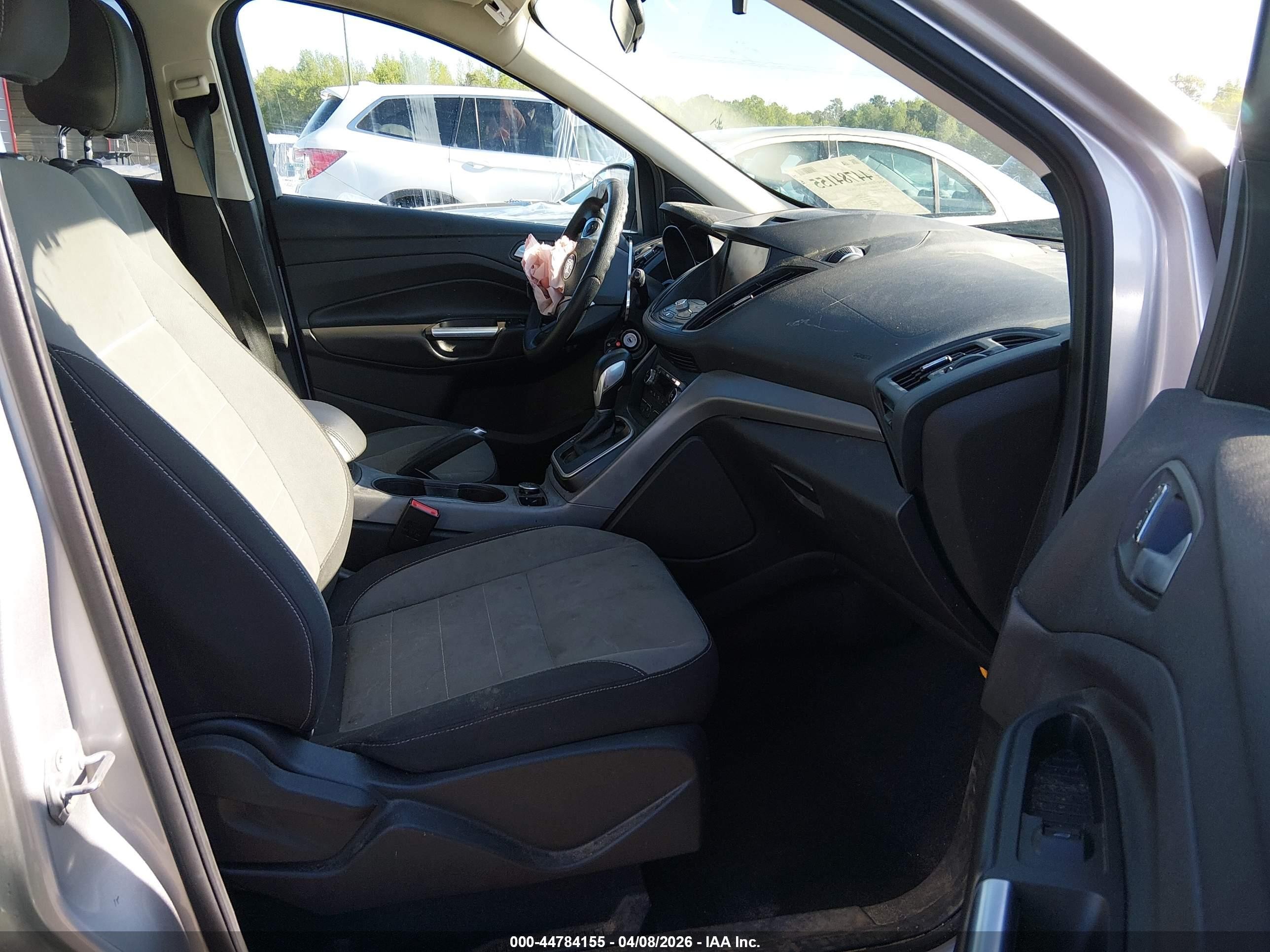 2014 Ford Escape Se Серебряный vin: 1FMCU9GXXEUB37659