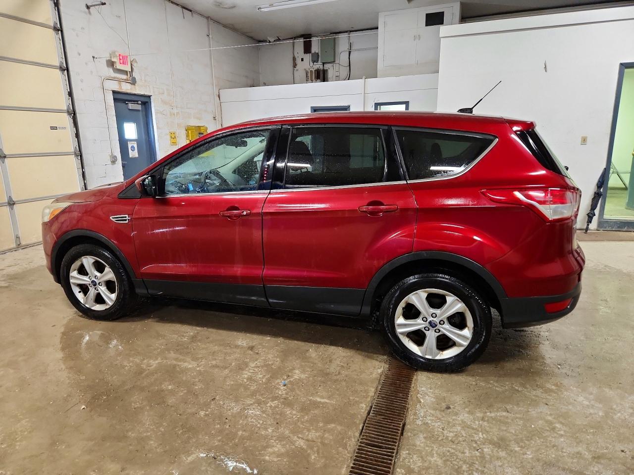 2014 Ford Escape Se Red vin: 1FMCU9GXXEUD23136