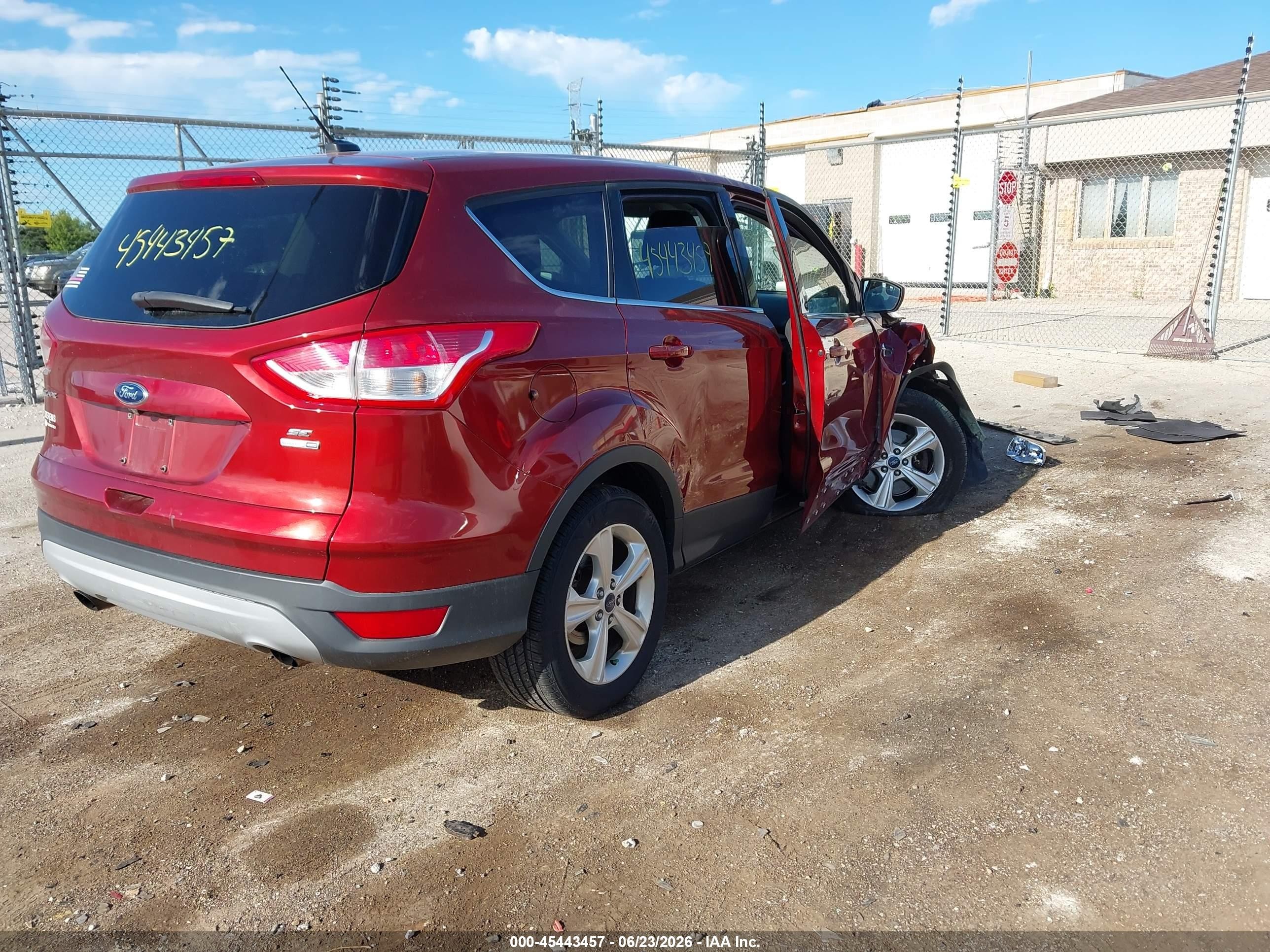 2015 Ford Escape Se Red vin: 1FMCU9GXXFUB17042