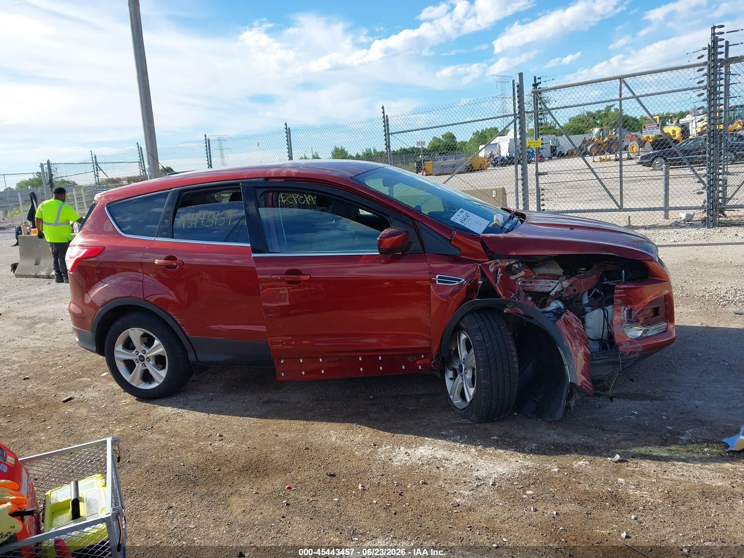 2015 Ford Escape Se Red vin: 1FMCU9GXXFUB17042
