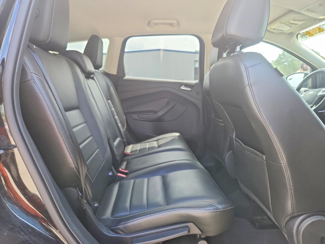 2015 Ford Escape Se Угольный vin: 1FMCU9GXXFUC84985