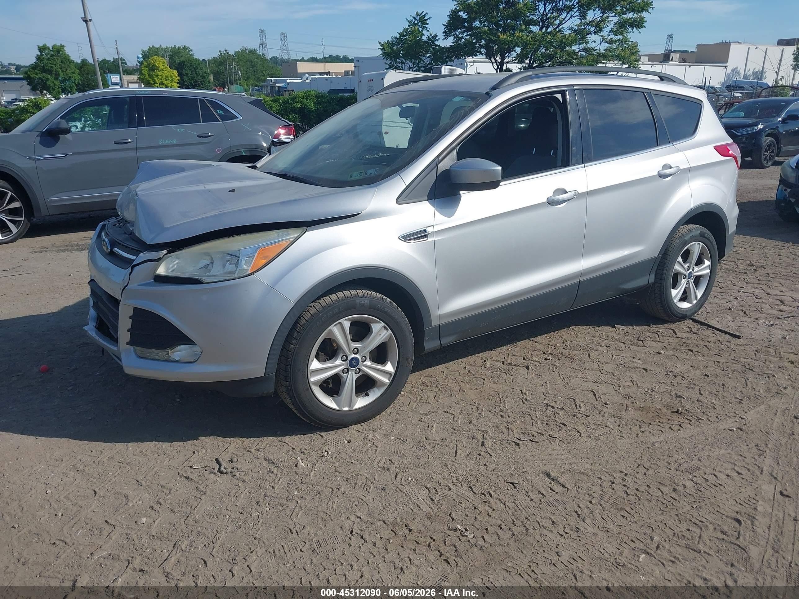 2016 Ford Escape Se Silver vin: 1FMCU9GXXGUB43092