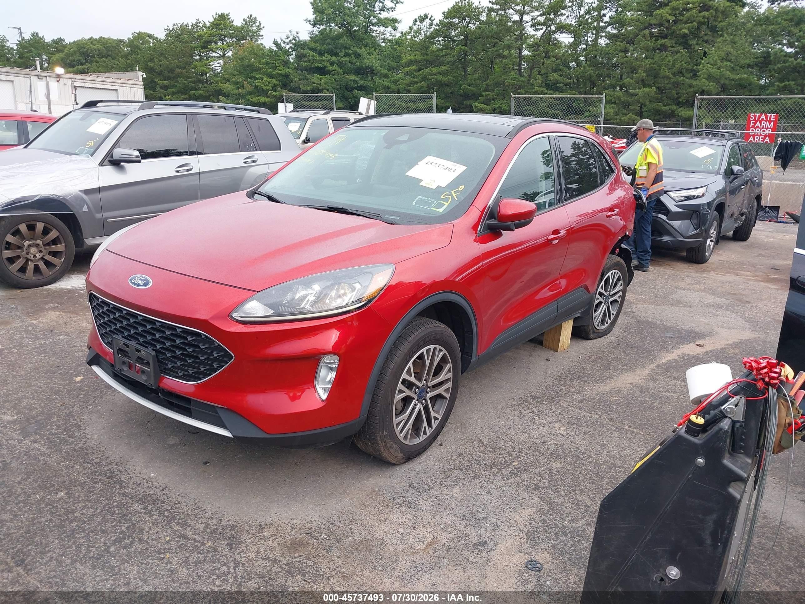 2020 Ford Escape Sel Red vin: 1FMCU9H62LUC72217