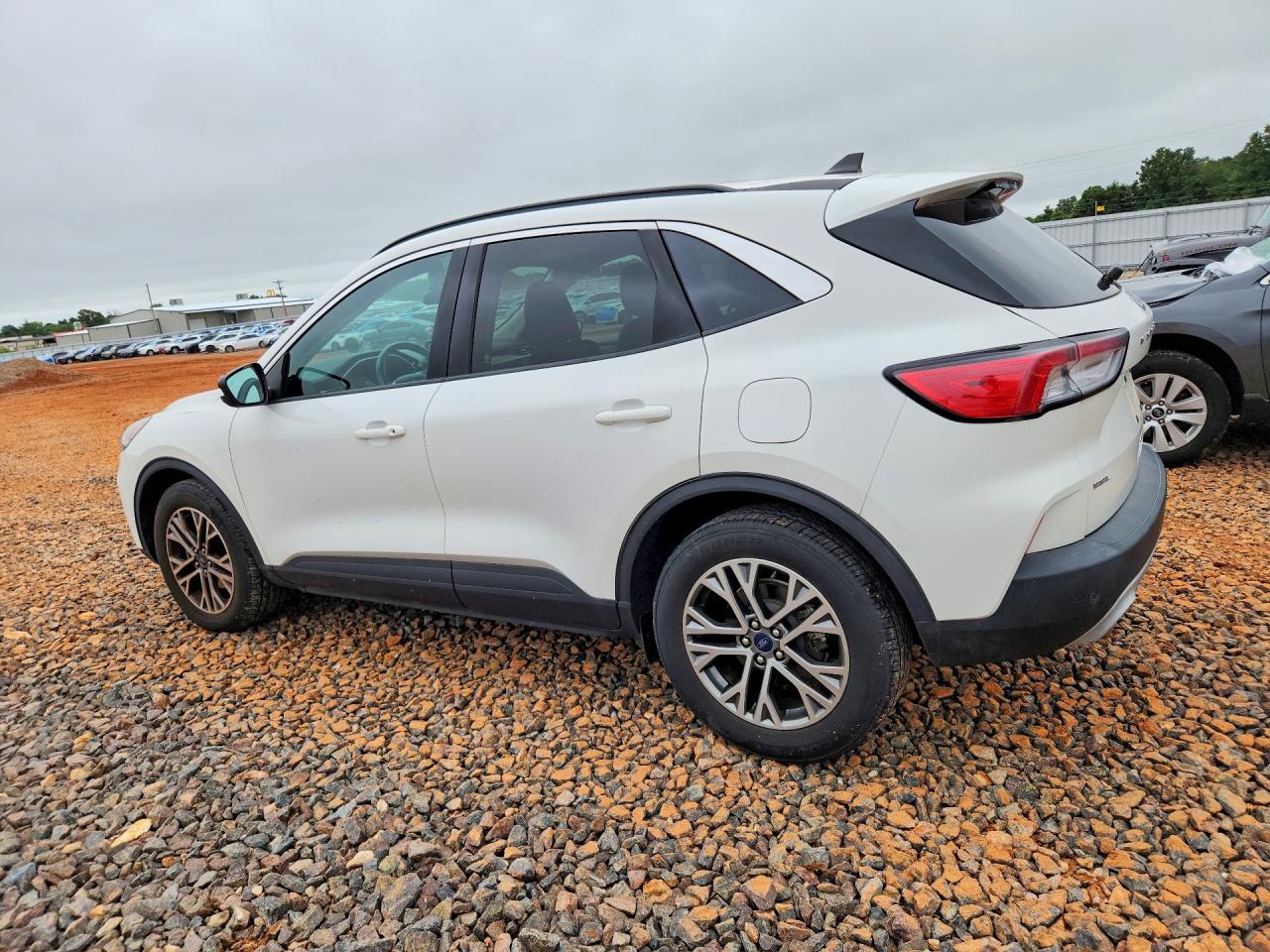 2021 Ford Escape Sel Белый vin: 1FMCU9H65MUA40972
