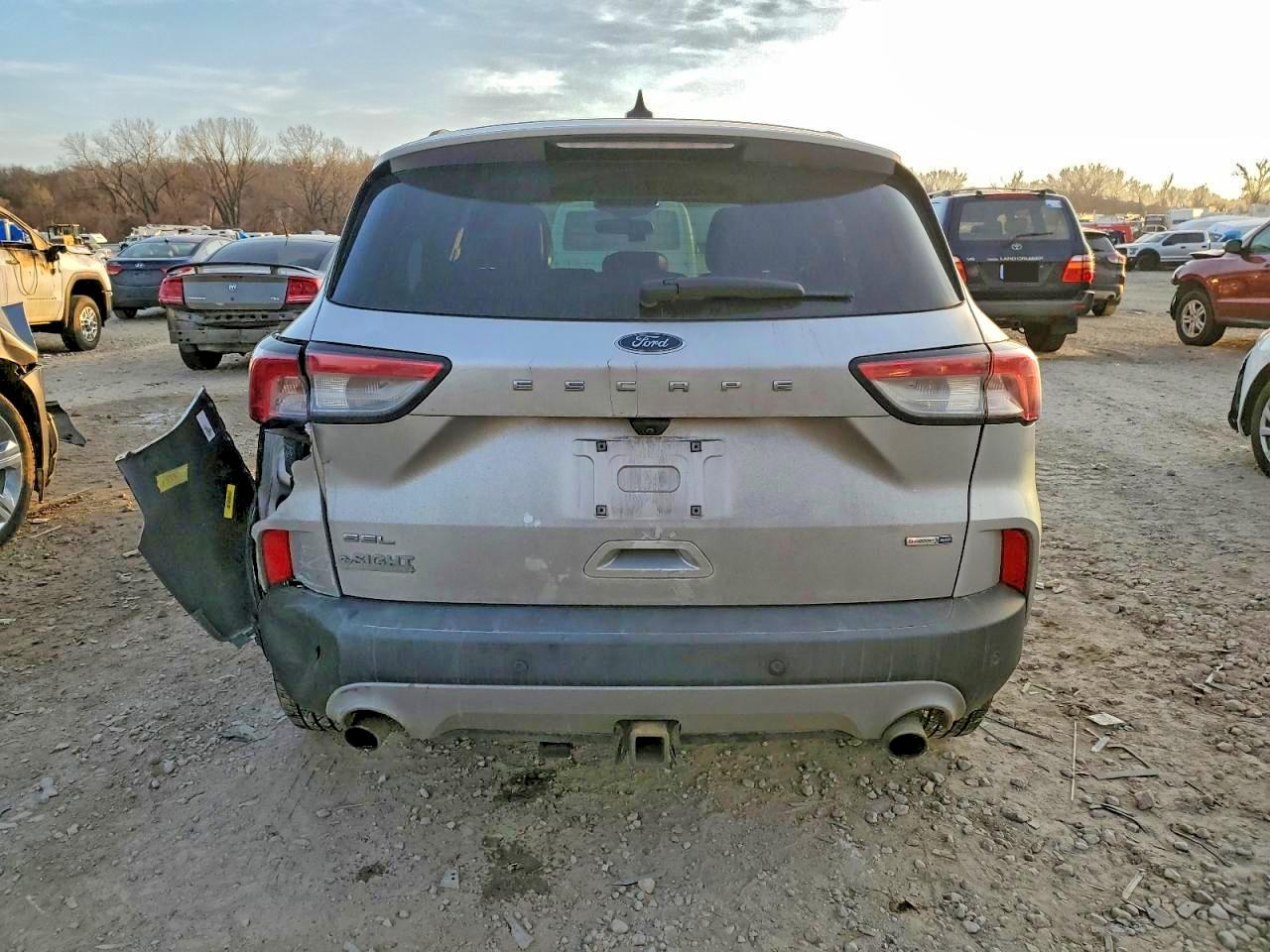 2020 Ford Escape Sel Серебряный vin: 1FMCU9H90LUC20840