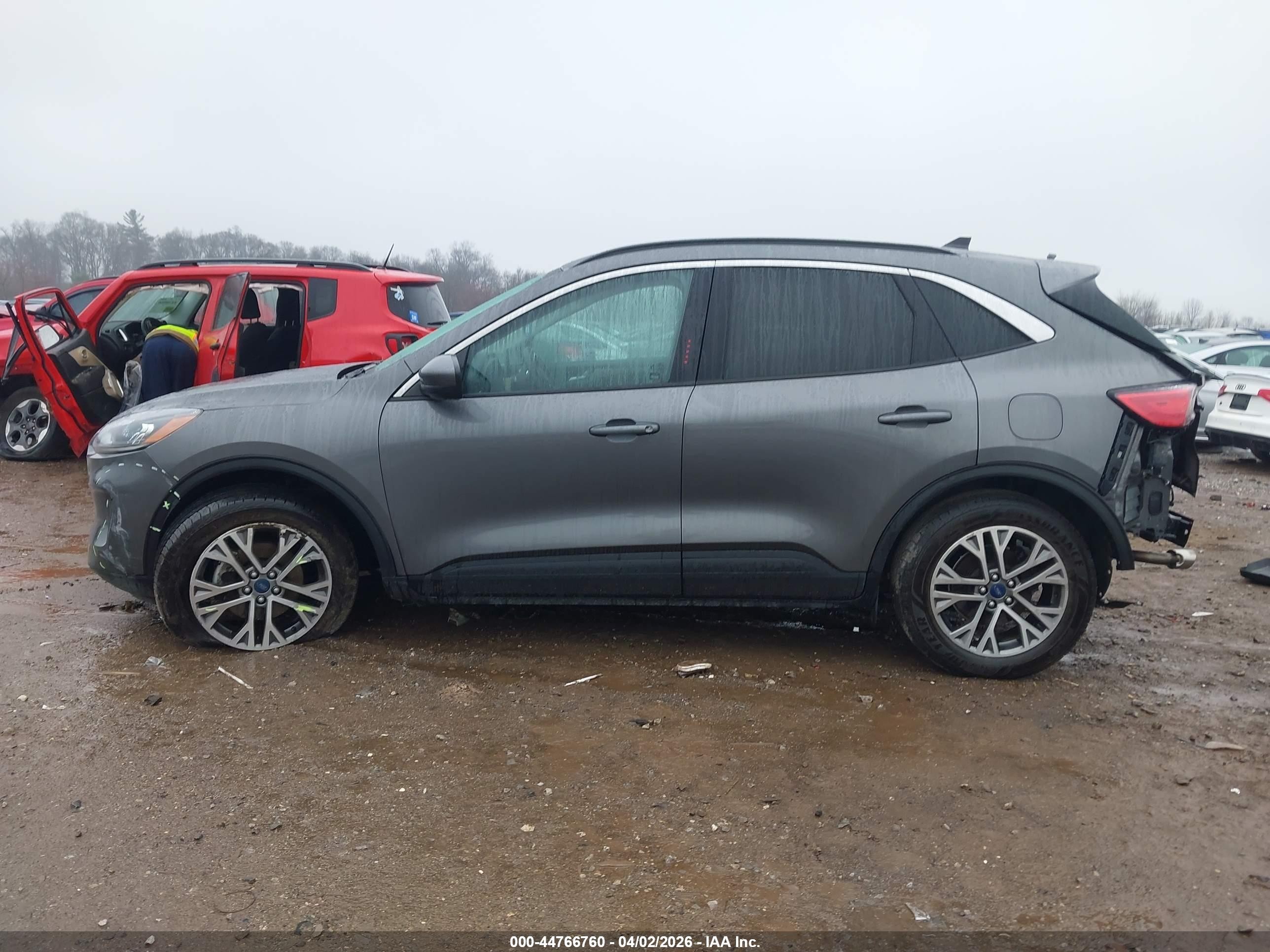 2022 Ford Escape Sel Серебряный vin: 1FMCU9H95NUB38475