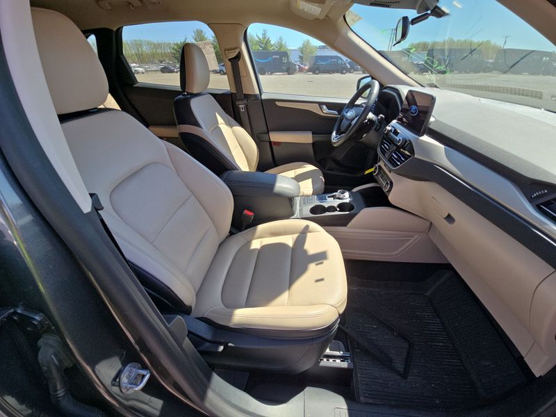 2020 Ford Escape Sel vin: 1FMCU9H97LUB81163