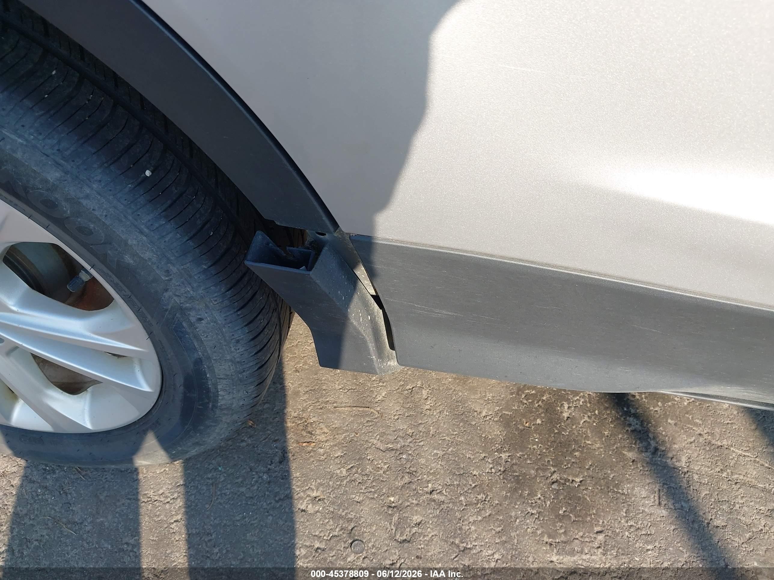 2018 Ford Escape Sel Silver vin: 1FMCU9HD0JUA83660