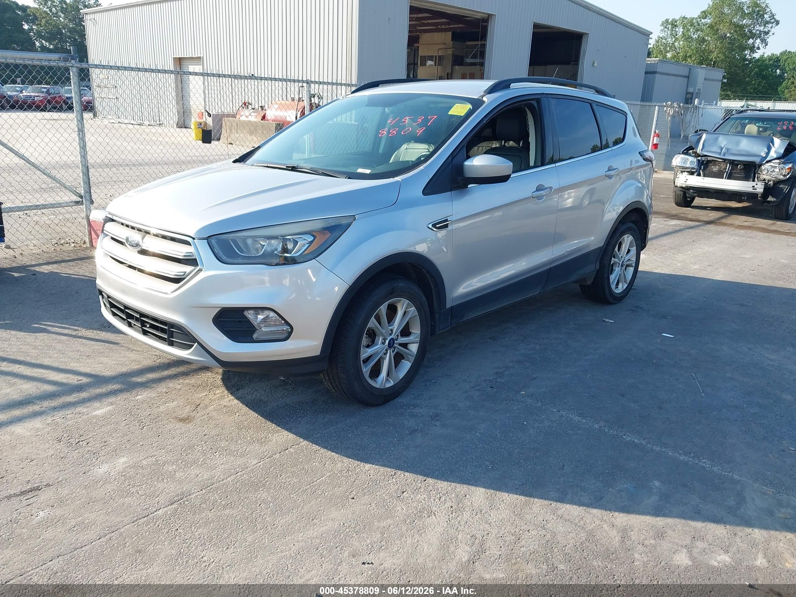 2018 Ford Escape Sel Silver vin: 1FMCU9HD0JUA83660