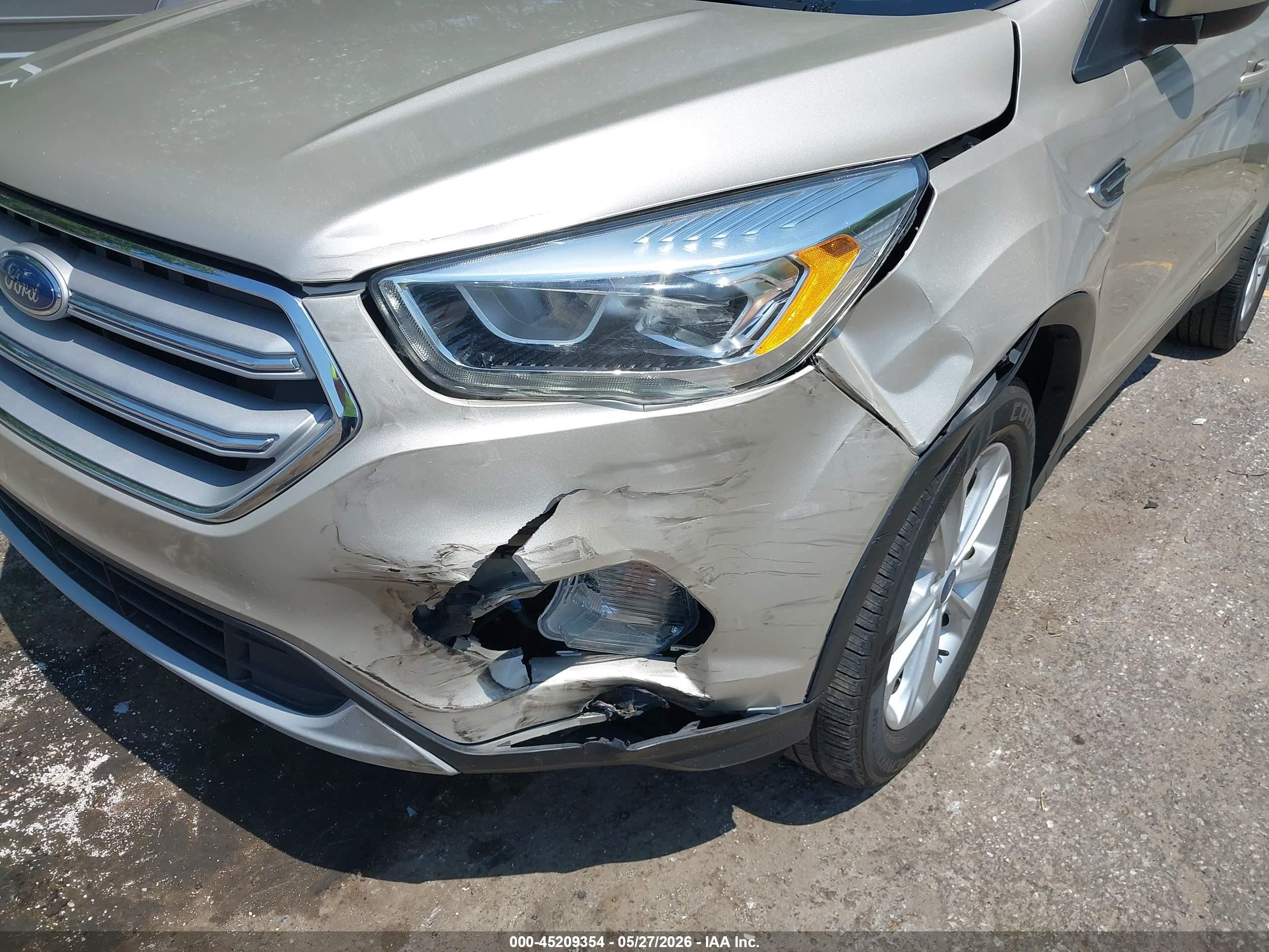 2018 Ford Escape Sel Gold vin: 1FMCU9HD2JUB31062