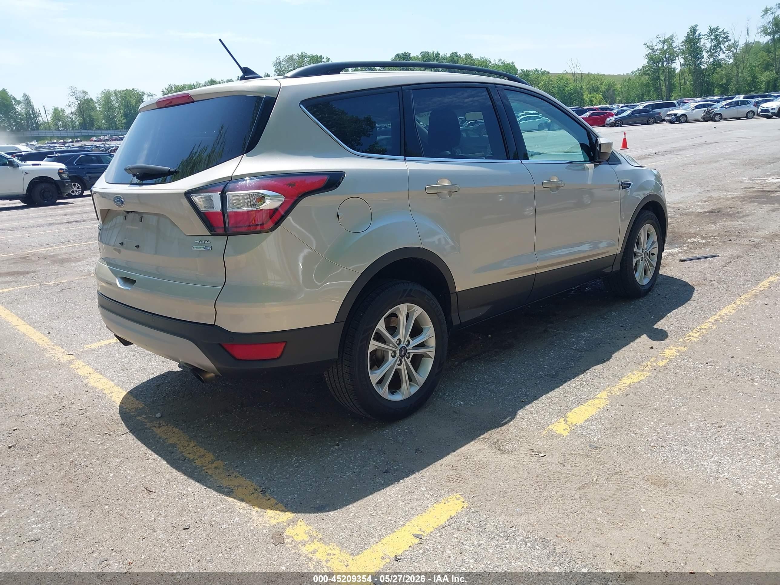 2018 Ford Escape Sel Gold vin: 1FMCU9HD2JUB31062