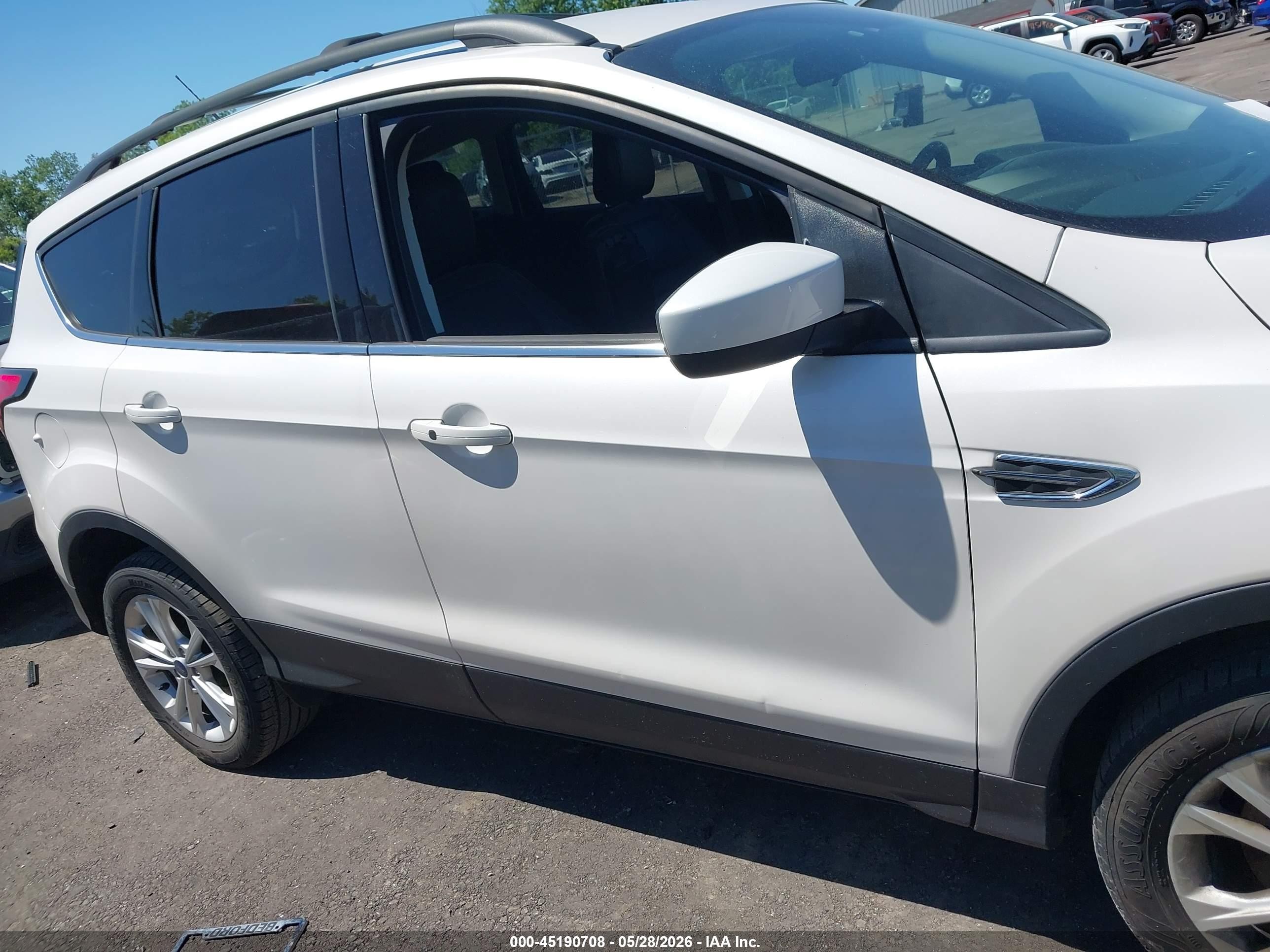 2019 Ford Escape Sel White vin: 1FMCU9HD2KUA91647
