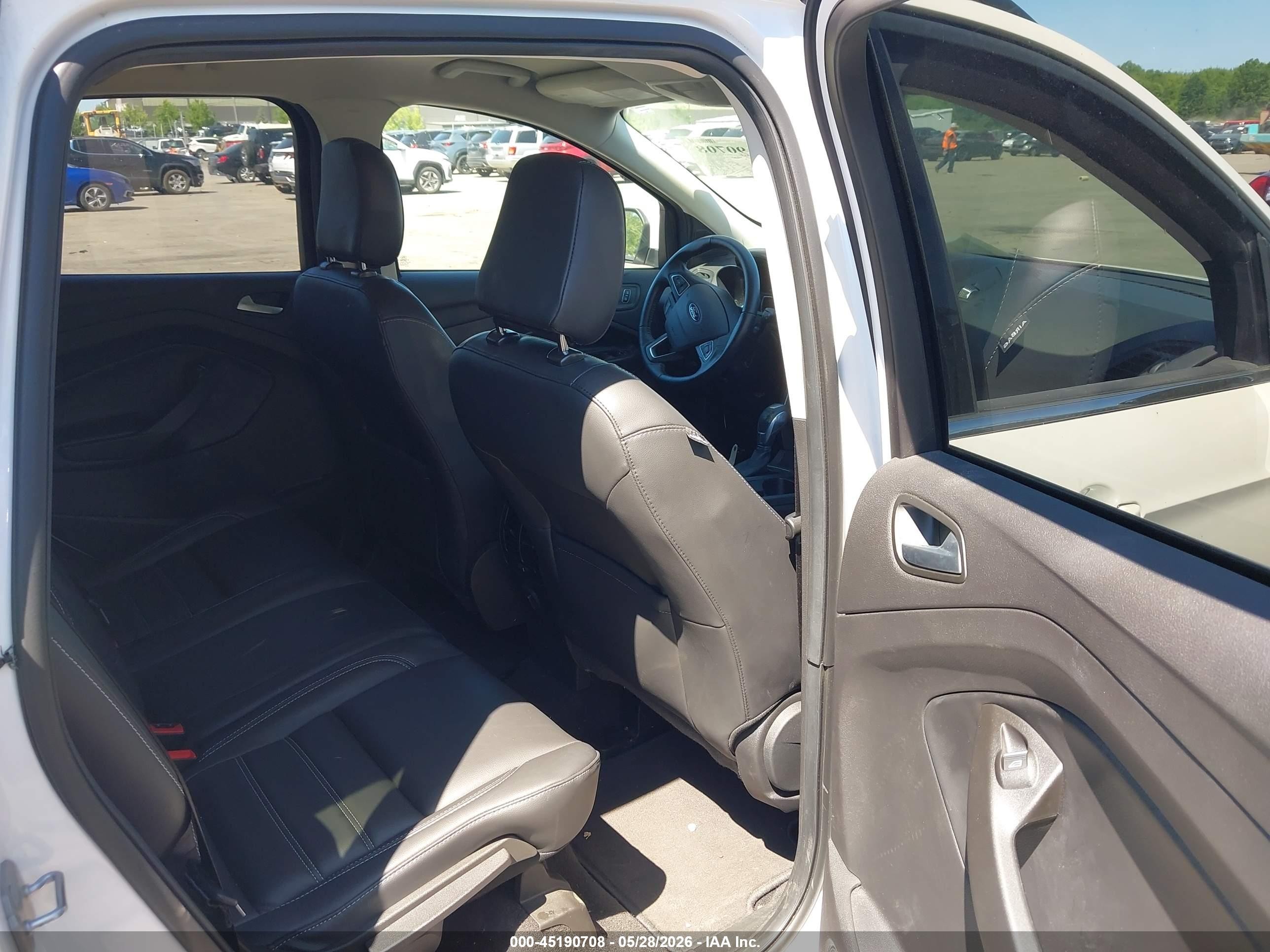 2019 Ford Escape Sel White vin: 1FMCU9HD2KUA91647