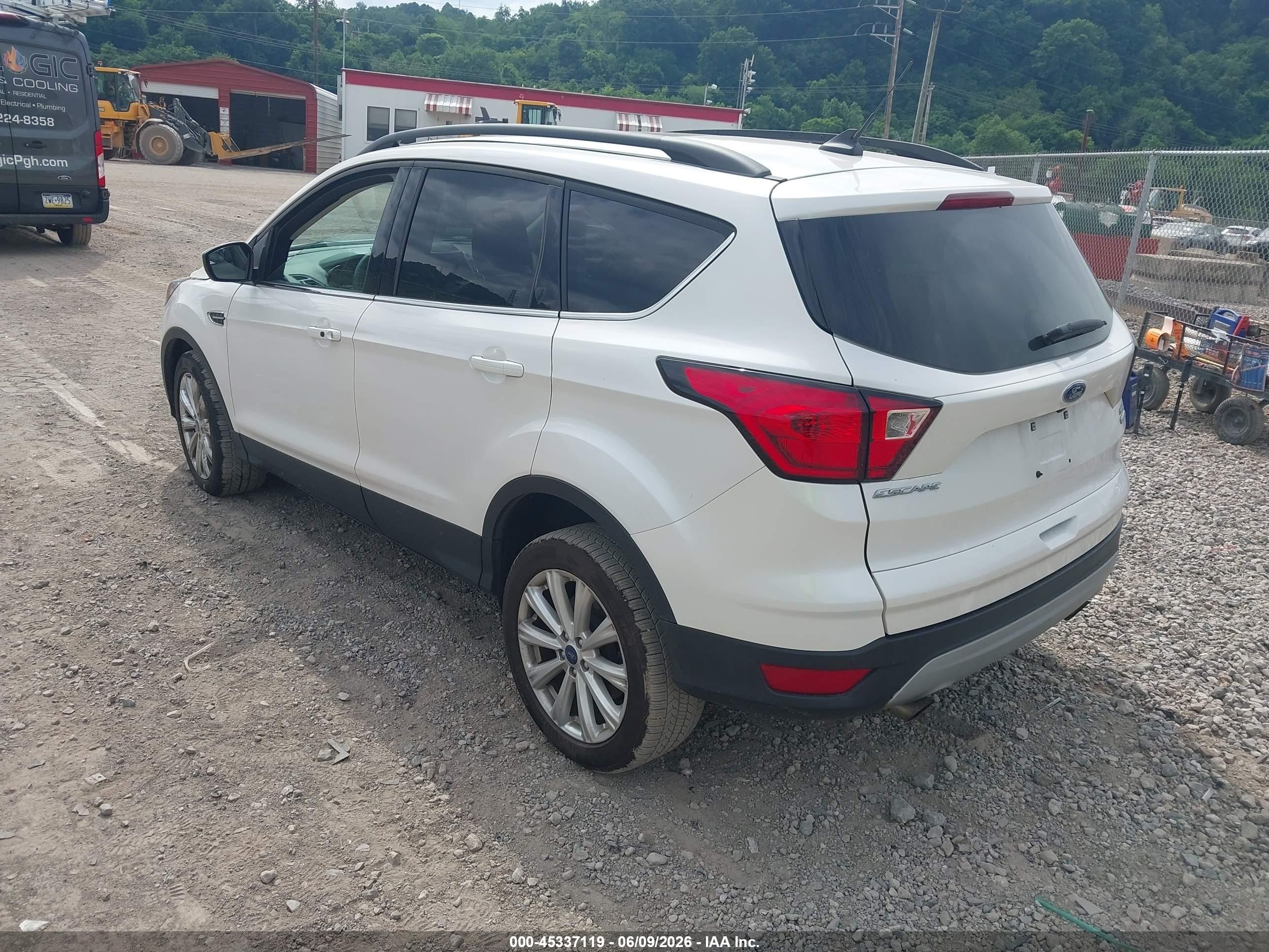 2019 Ford Escape Sel White vin: 1FMCU9HD3KUA94119