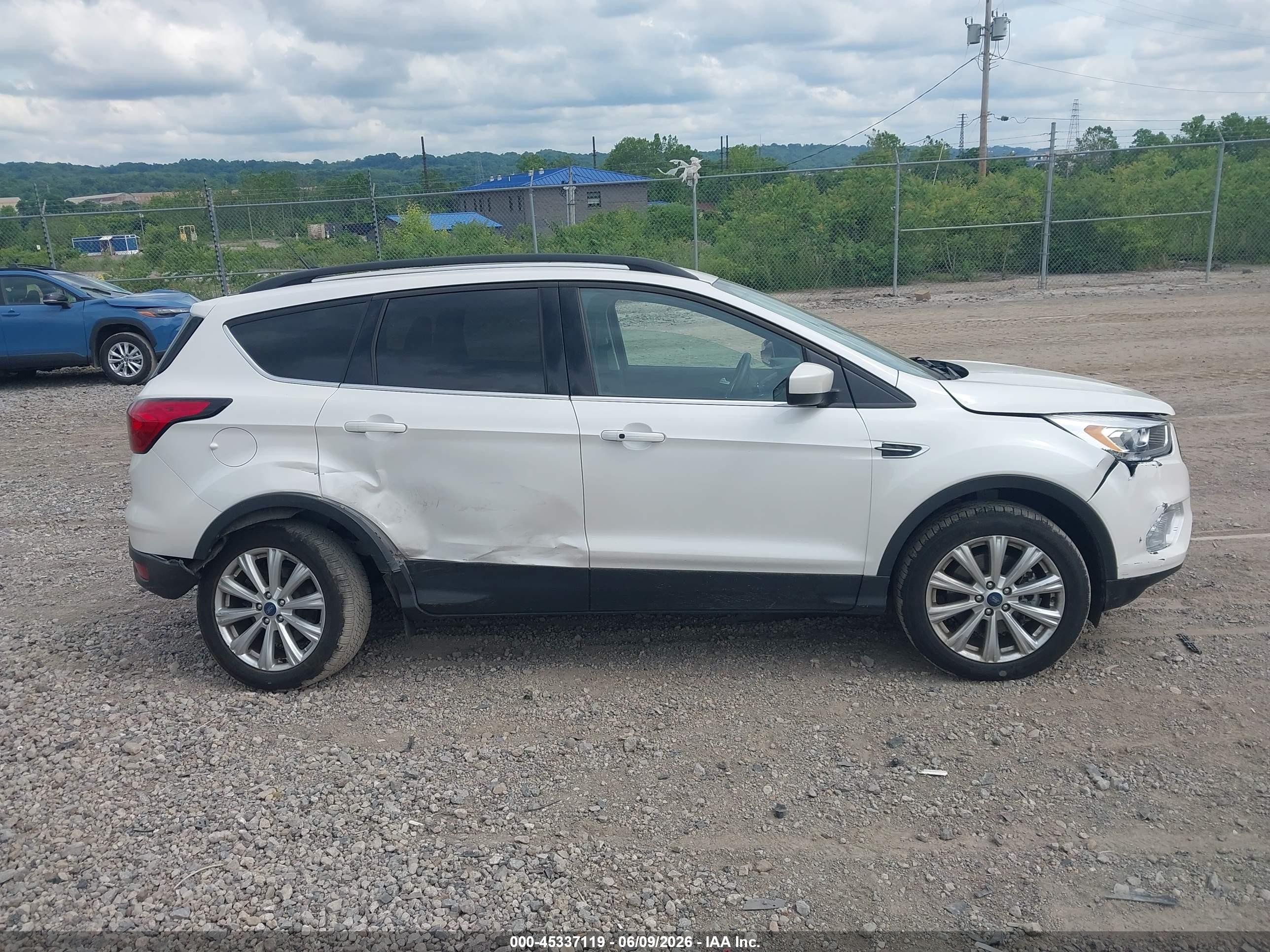 2019 Ford Escape Sel White vin: 1FMCU9HD3KUA94119