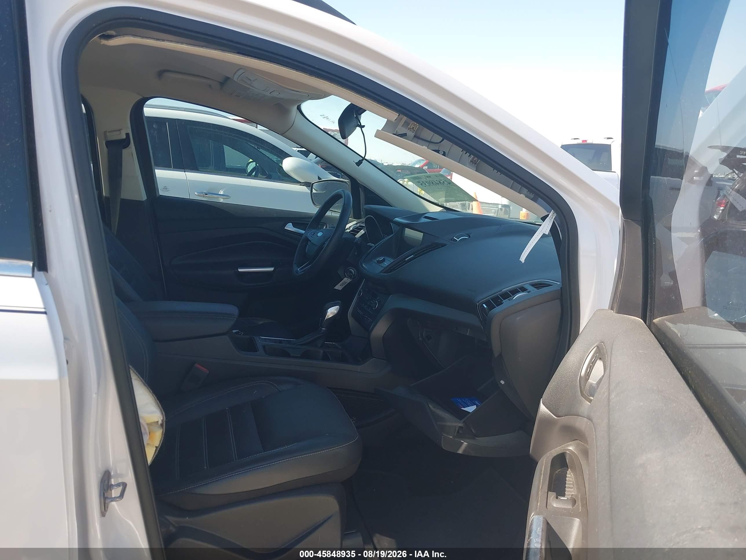 2018 Ford Escape Sel White vin: 1FMCU9HD9JUC35208