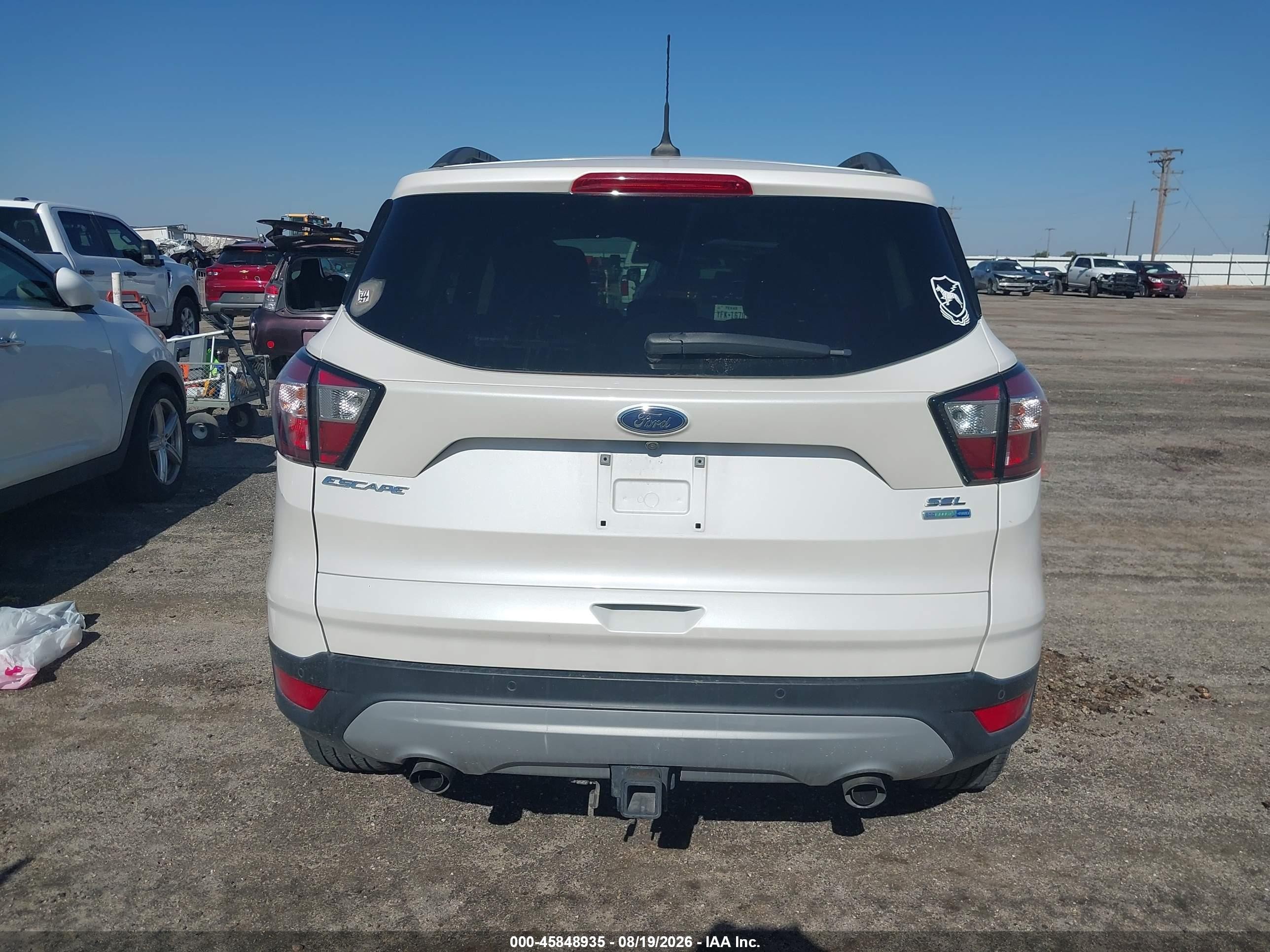 2018 Ford Escape Sel White vin: 1FMCU9HD9JUC35208