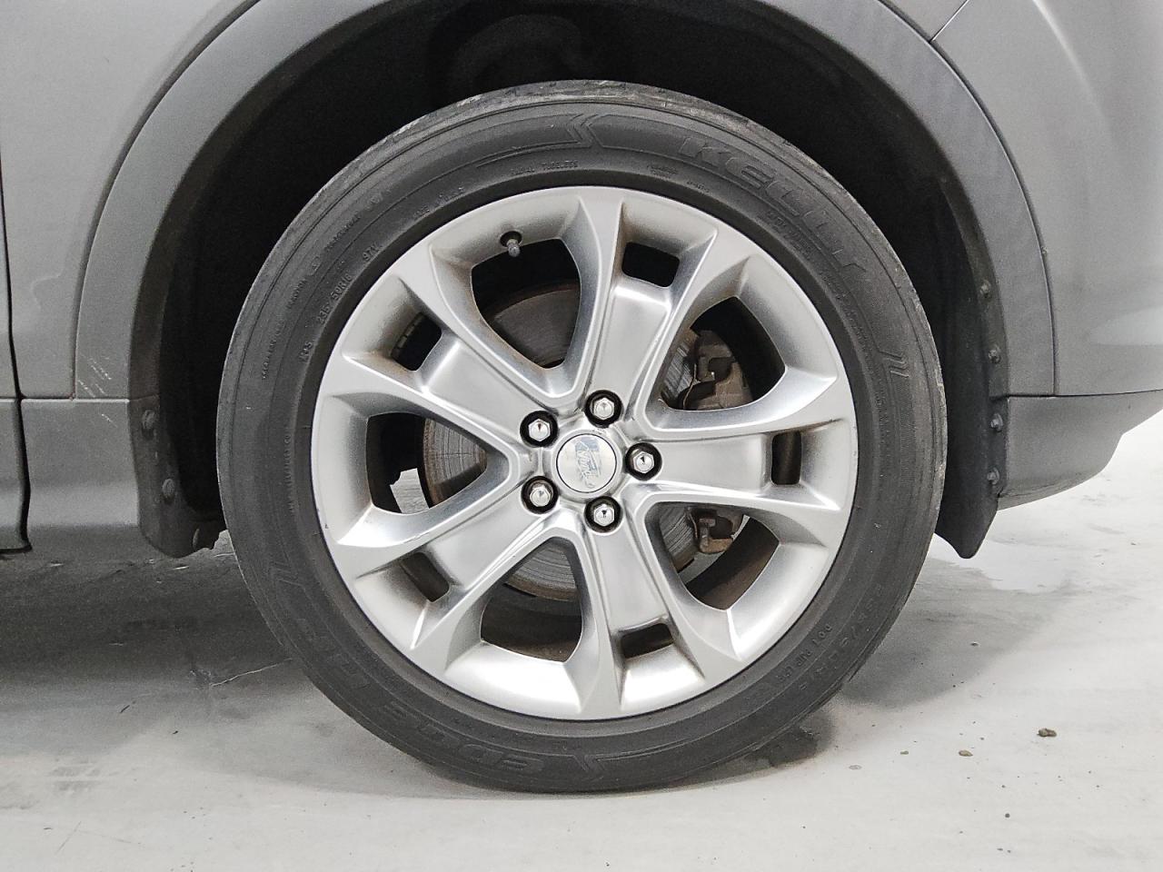 2013 Ford Escape Sel Gray vin: 1FMCU9HX4DUB12057 Damage: Right Front Tire, Worn, Replacement Required