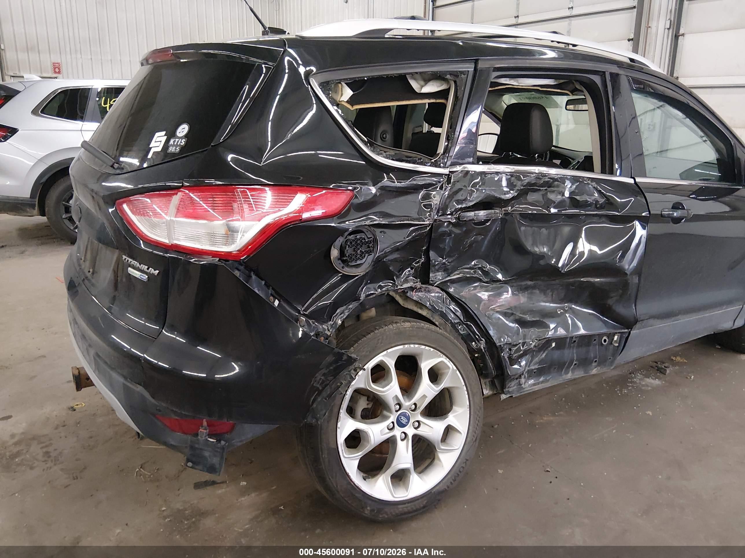 2013 Ford Escape Titanium Black vin: 1FMCU9J90DUC93573