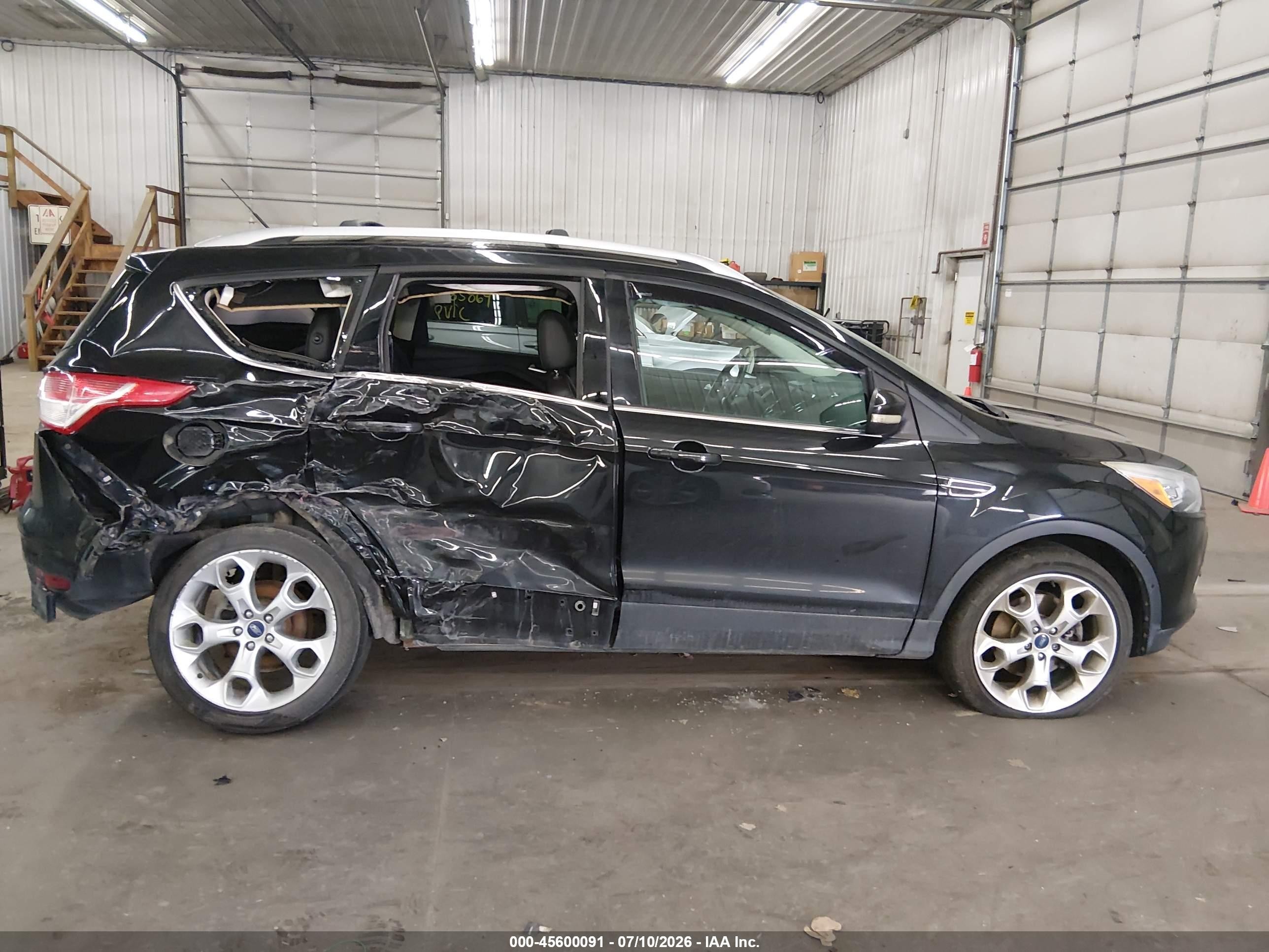2013 Ford Escape Titanium Black vin: 1FMCU9J90DUC93573