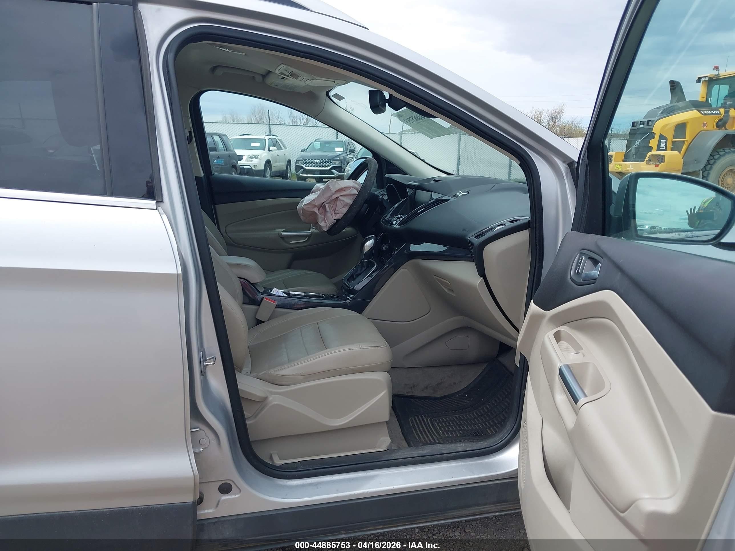 2014 Ford Escape Titanium Silver vin: 1FMCU9J90EUB72317